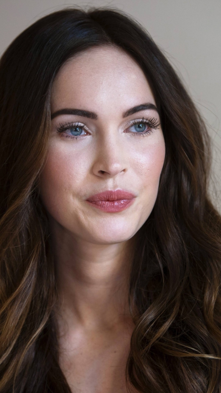 Download mobile wallpaper Megan Fox, Face, Brunette, Blue Eyes, American, Celebrity, Actress for free.