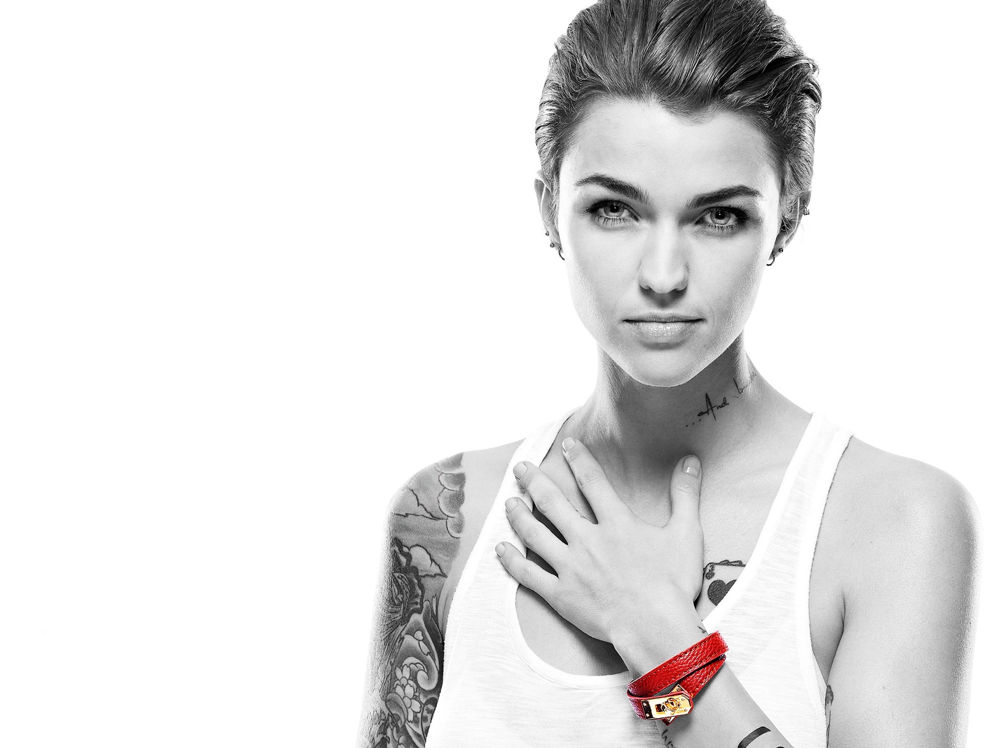 Download mobile wallpaper Tattoo, Celebrity, Black & White, Short Hair, Actress, Selective Color, Australian, Ruby Rose for free.