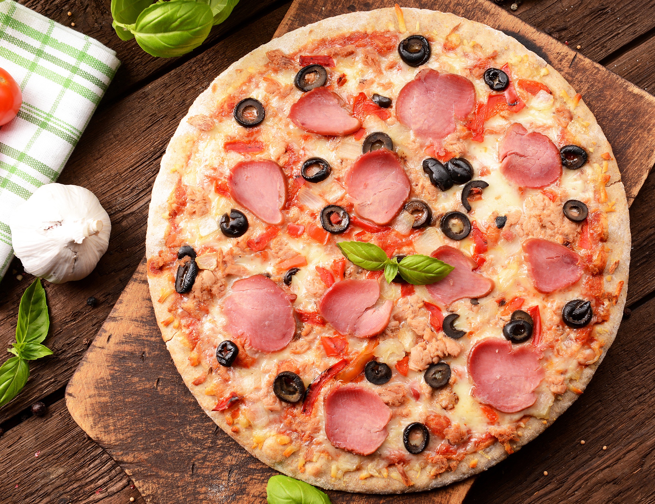 Free download wallpaper Food, Pizza, Still Life on your PC desktop