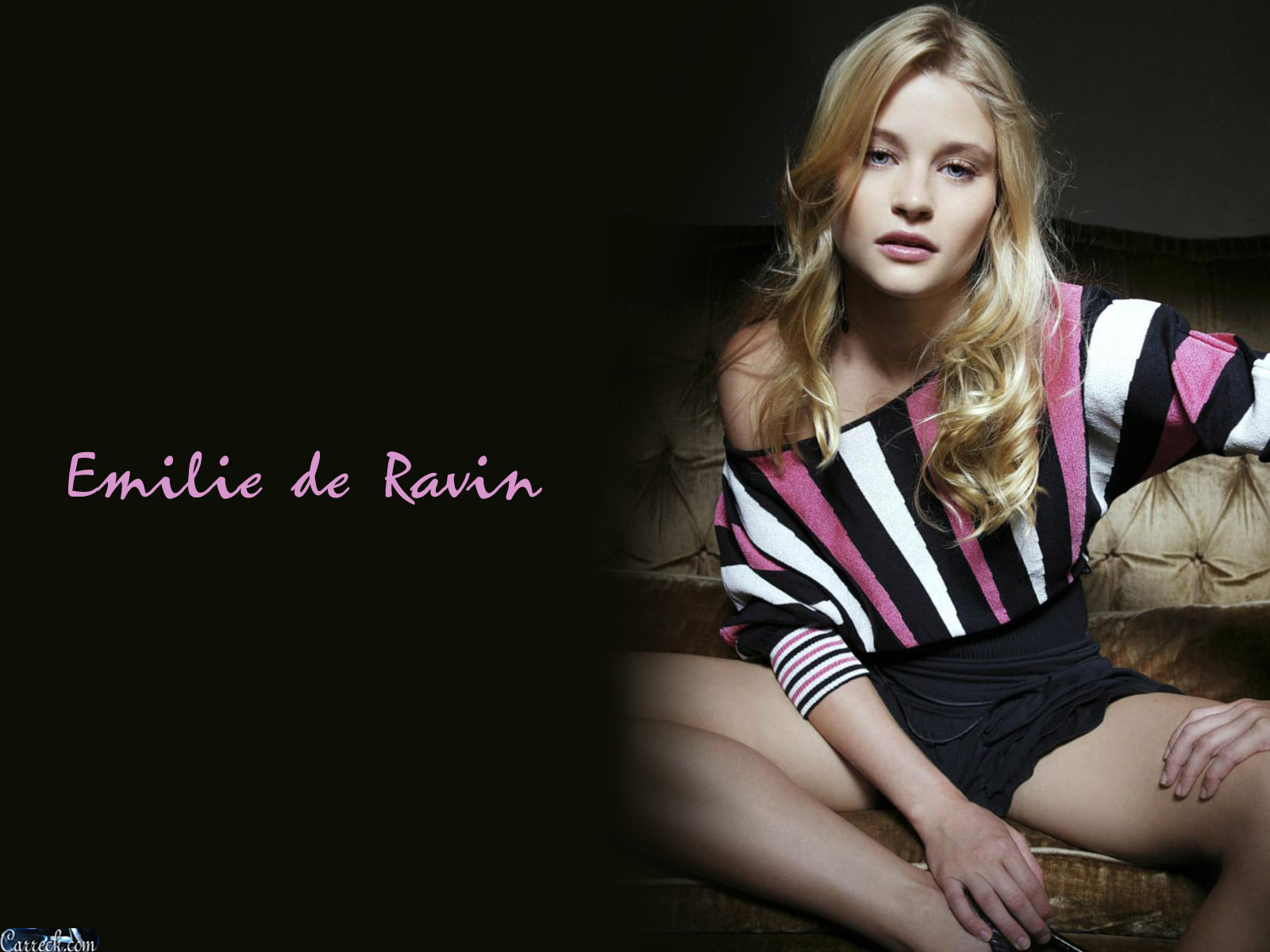 Download mobile wallpaper Emilie De Ravin, Celebrity for free.