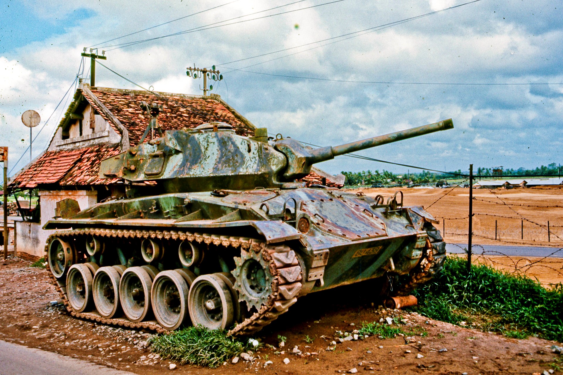 366815 Bild herunterladen militär, vietnamkrieg, m24 chaffee, kriege - Hintergrundbilder und Bildschirmschoner kostenlos