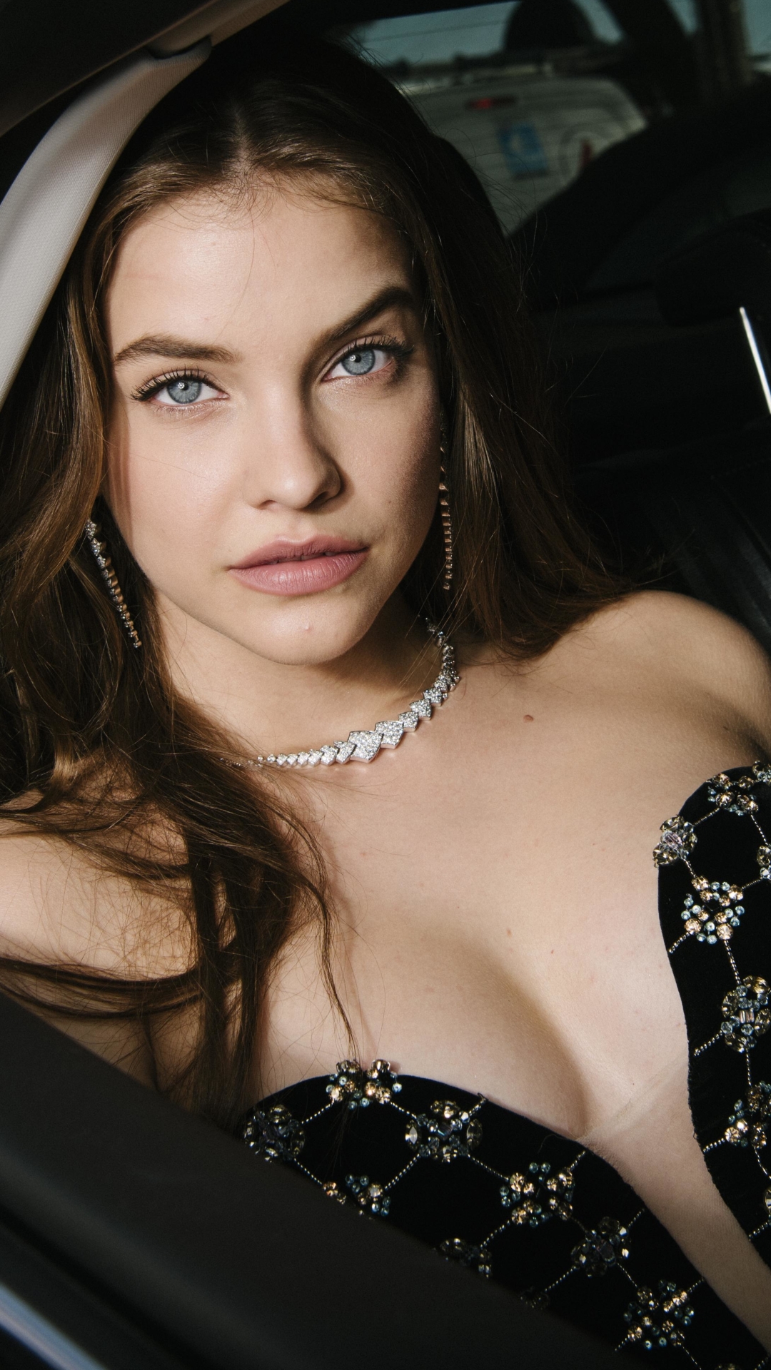 Download mobile wallpaper Brunette, Model, Blue Eyes, Celebrity, Barbara Palvin, Hungarian for free.