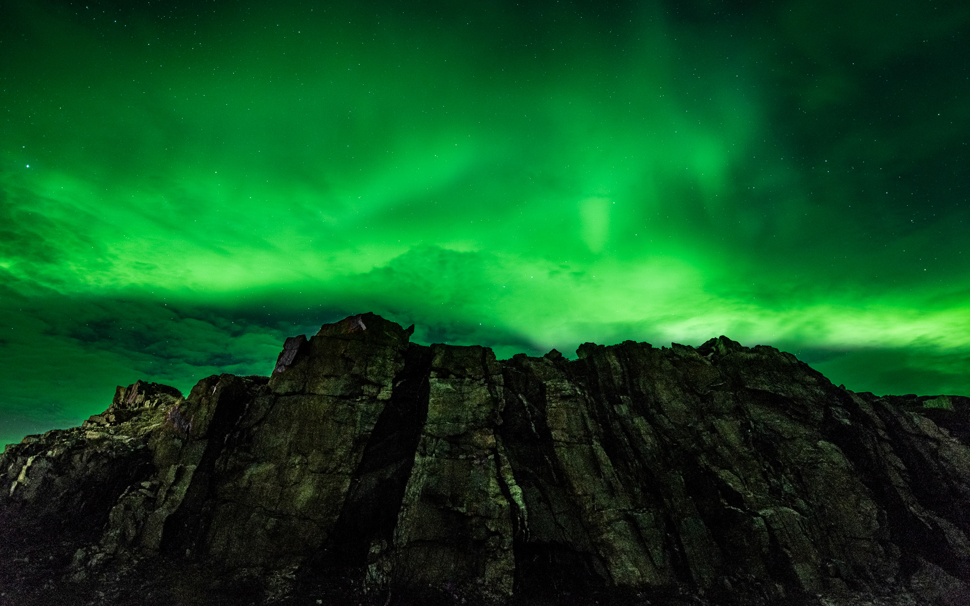 Free download wallpaper Sky, Mountain, Light, Earth, Aurora Borealis on your PC desktop