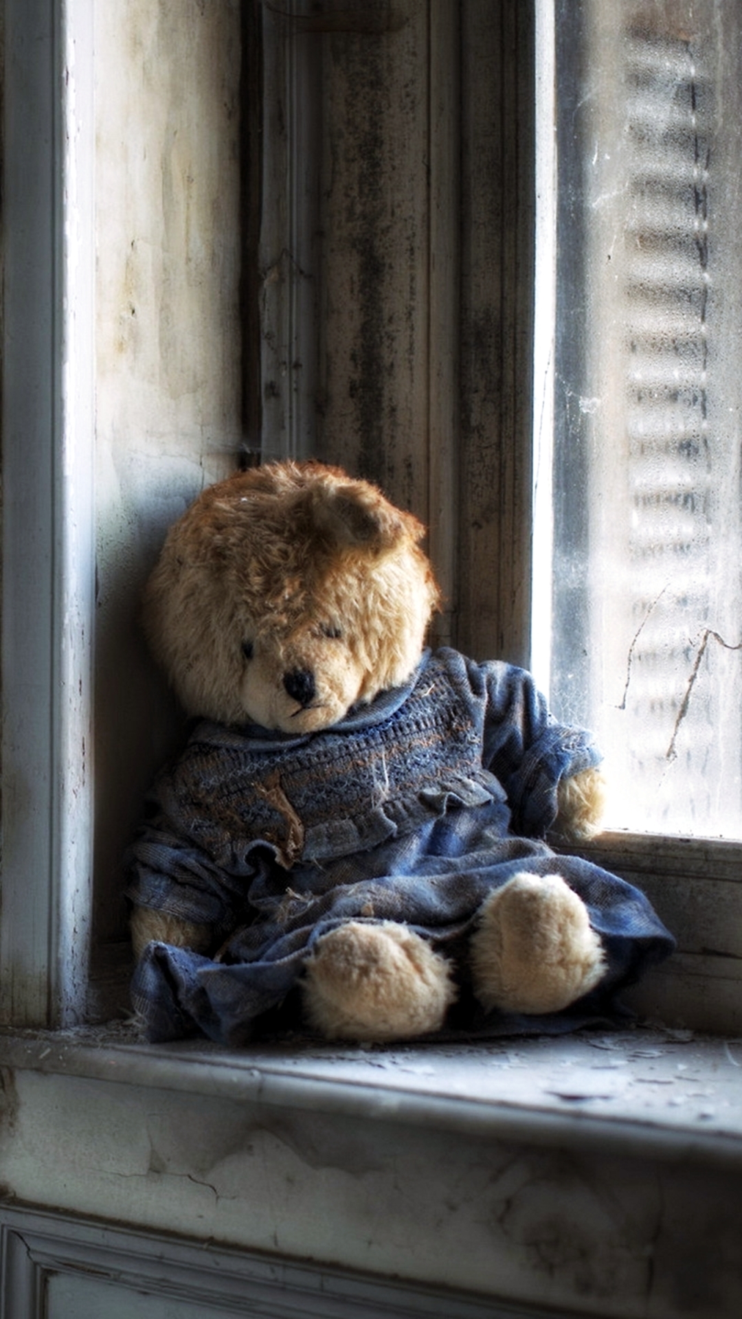 Handy-Wallpaper Teddybär, Zimmer, Traurig, Menschengemacht, Kuscheltier kostenlos herunterladen.