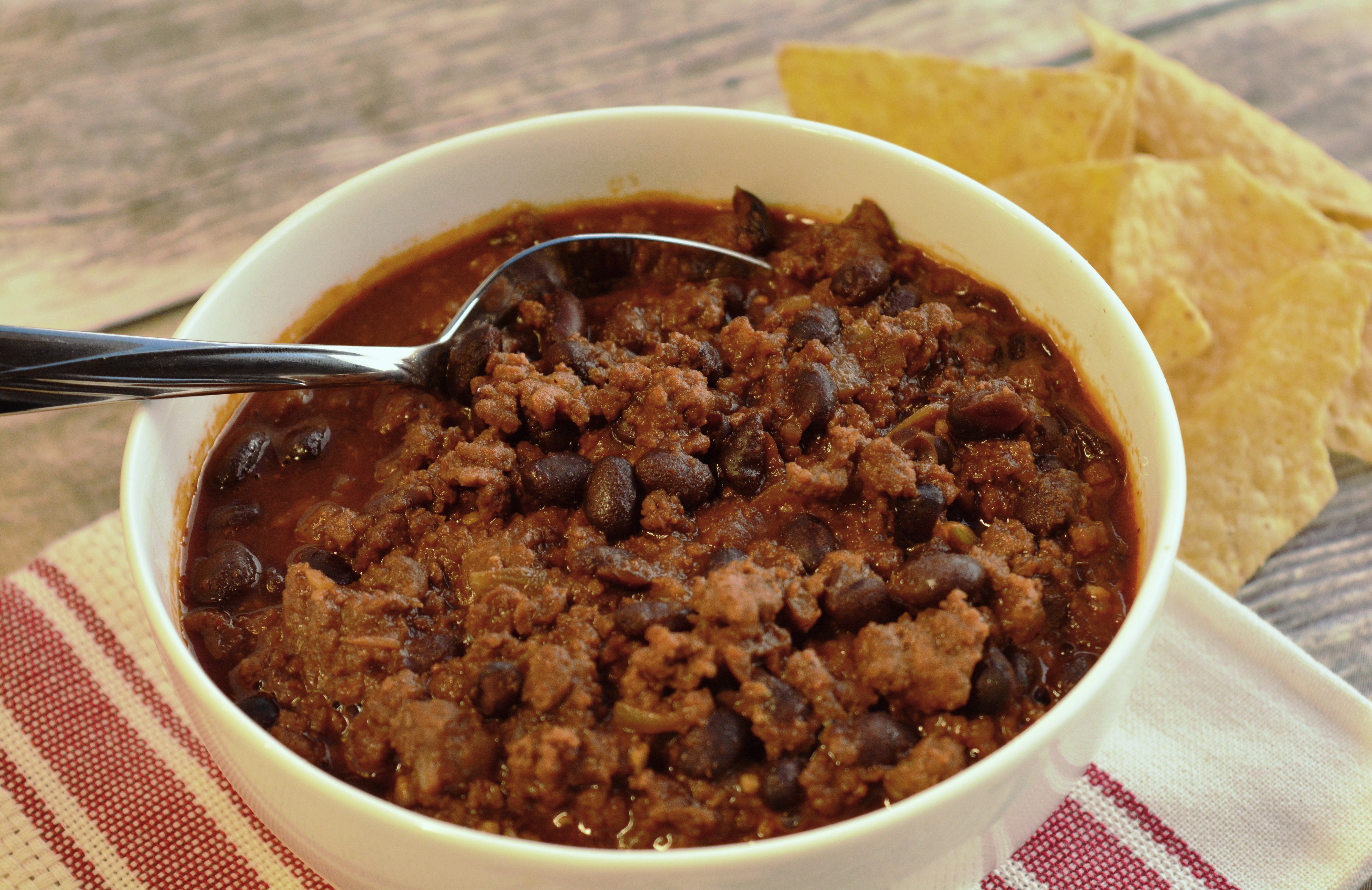 Download mobile wallpaper Food, Chili for free.