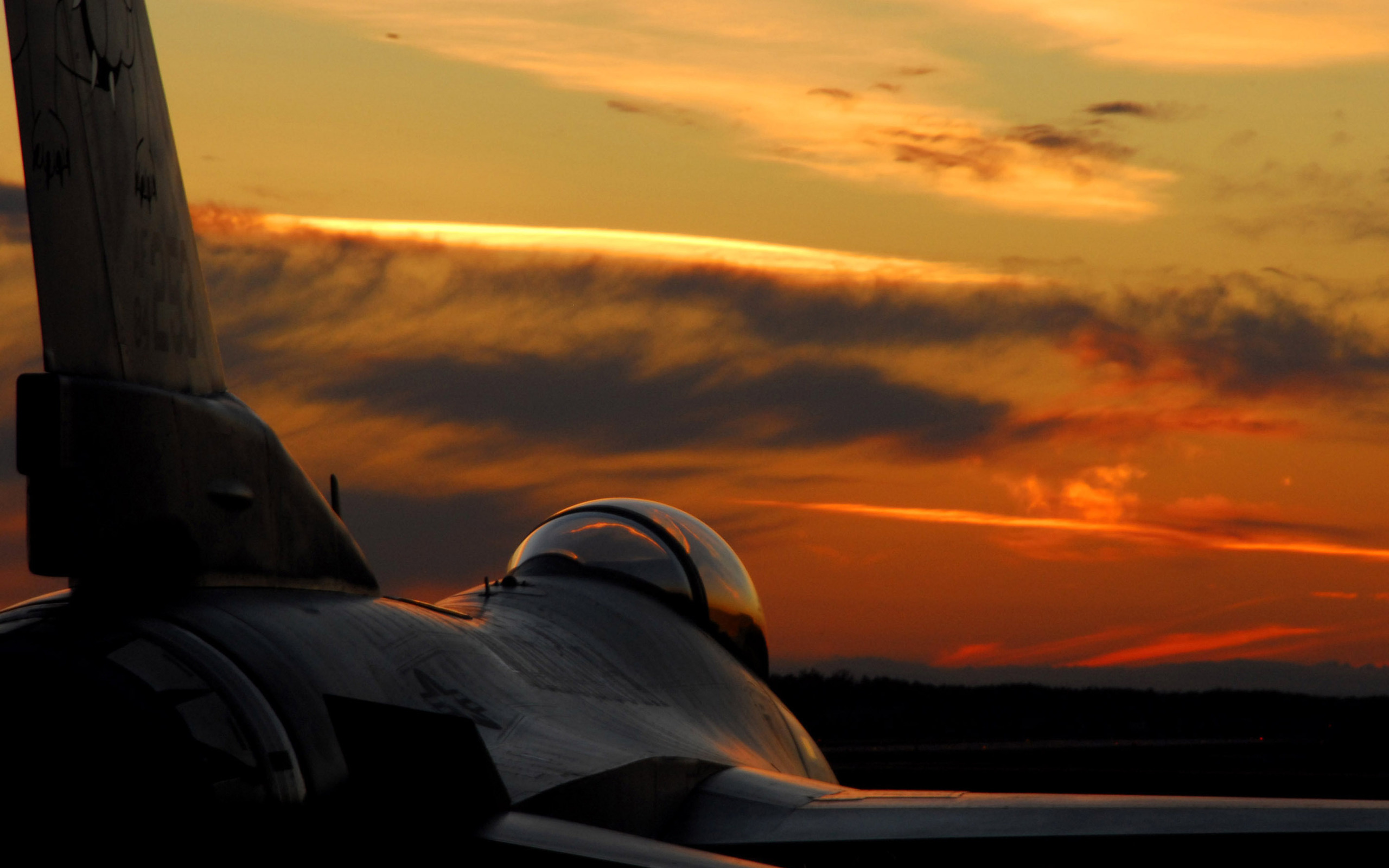 Baixar papel de parede para celular de General Dynamics F 16 Fighting Falcon, Militar gratuito.
