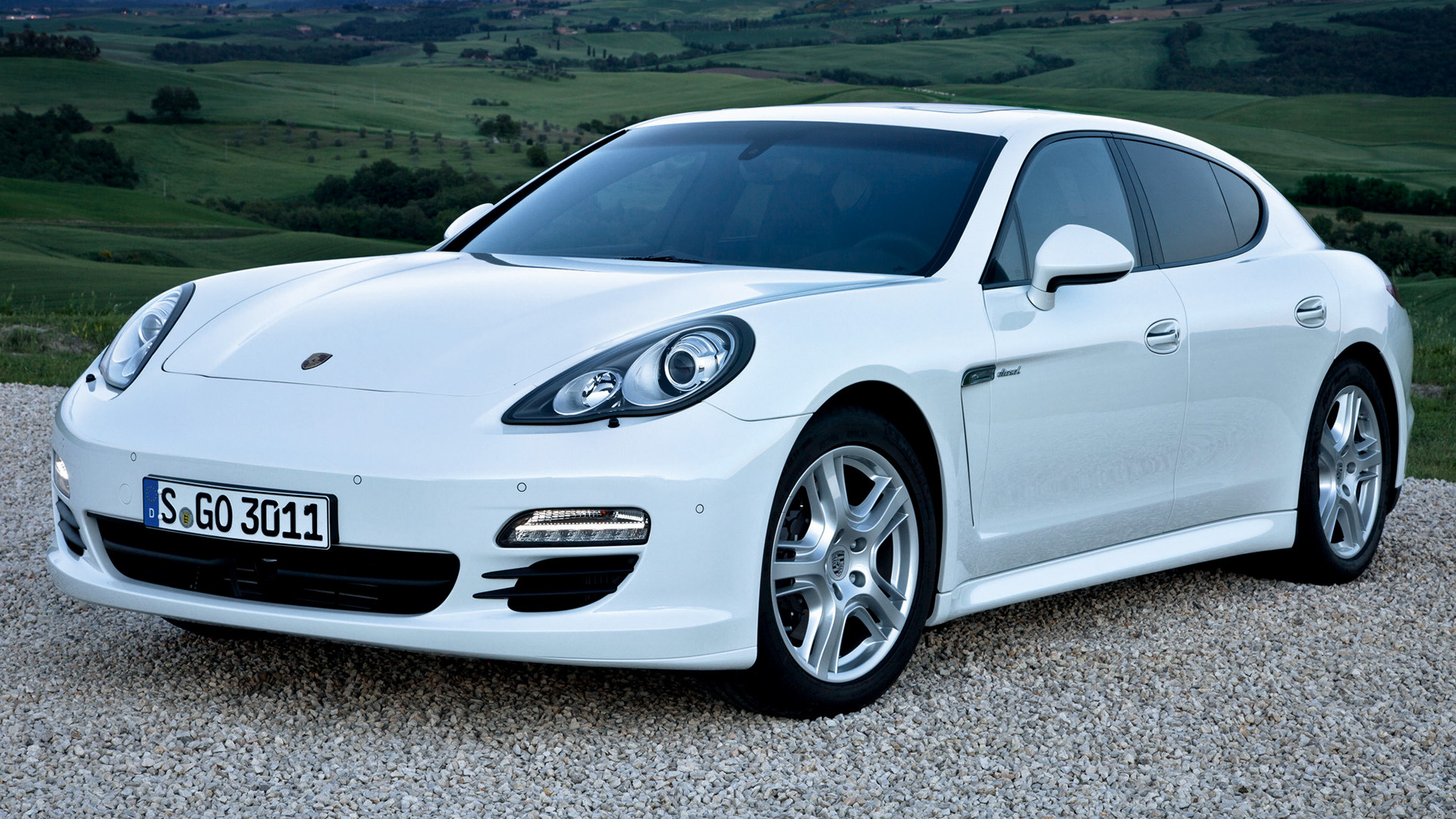 Download mobile wallpaper Porsche, Car, Porsche Panamera, Vehicles, Grand Tourer, White Car for free.