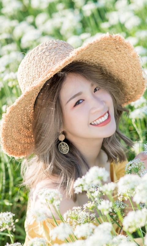 Download mobile wallpaper Flower, Smile, Hat, Brunette, Model, Women, Asian for free.