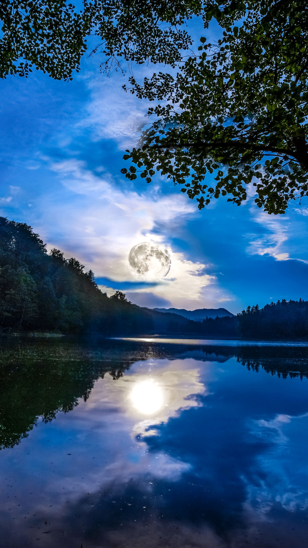 Download mobile wallpaper Sky, Moon, Reflection, Earth, River for free.