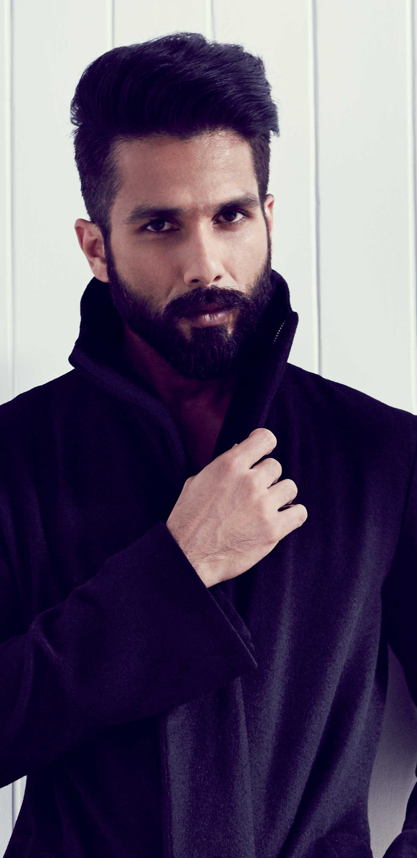 Download mobile wallpaper Celebrity, Shahid Kapoor for free.