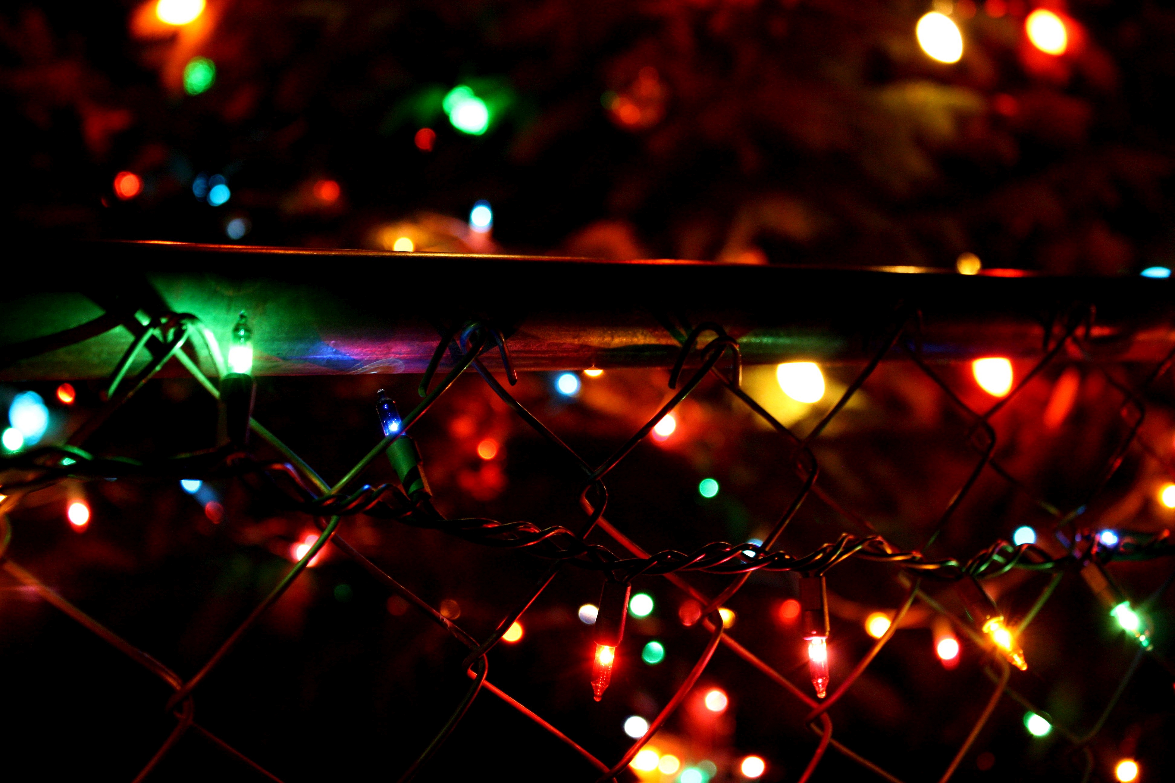 Free download wallpaper Light, Christmas, Holiday, Christmas Ornaments, Christmas Lights on your PC desktop