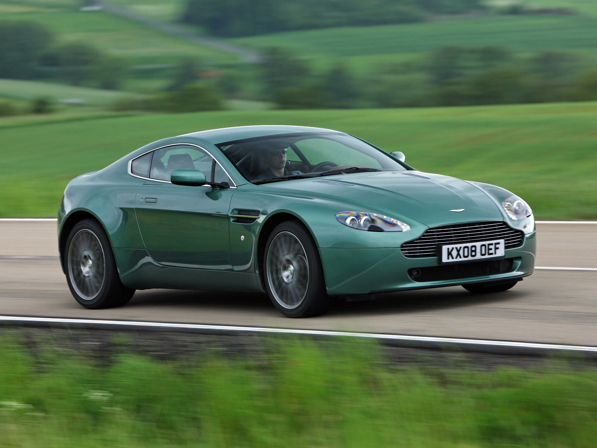 Free download wallpaper Nature, Side View, Speed, 2008, Aston Martin V8 Vantage, Cars on your PC desktop