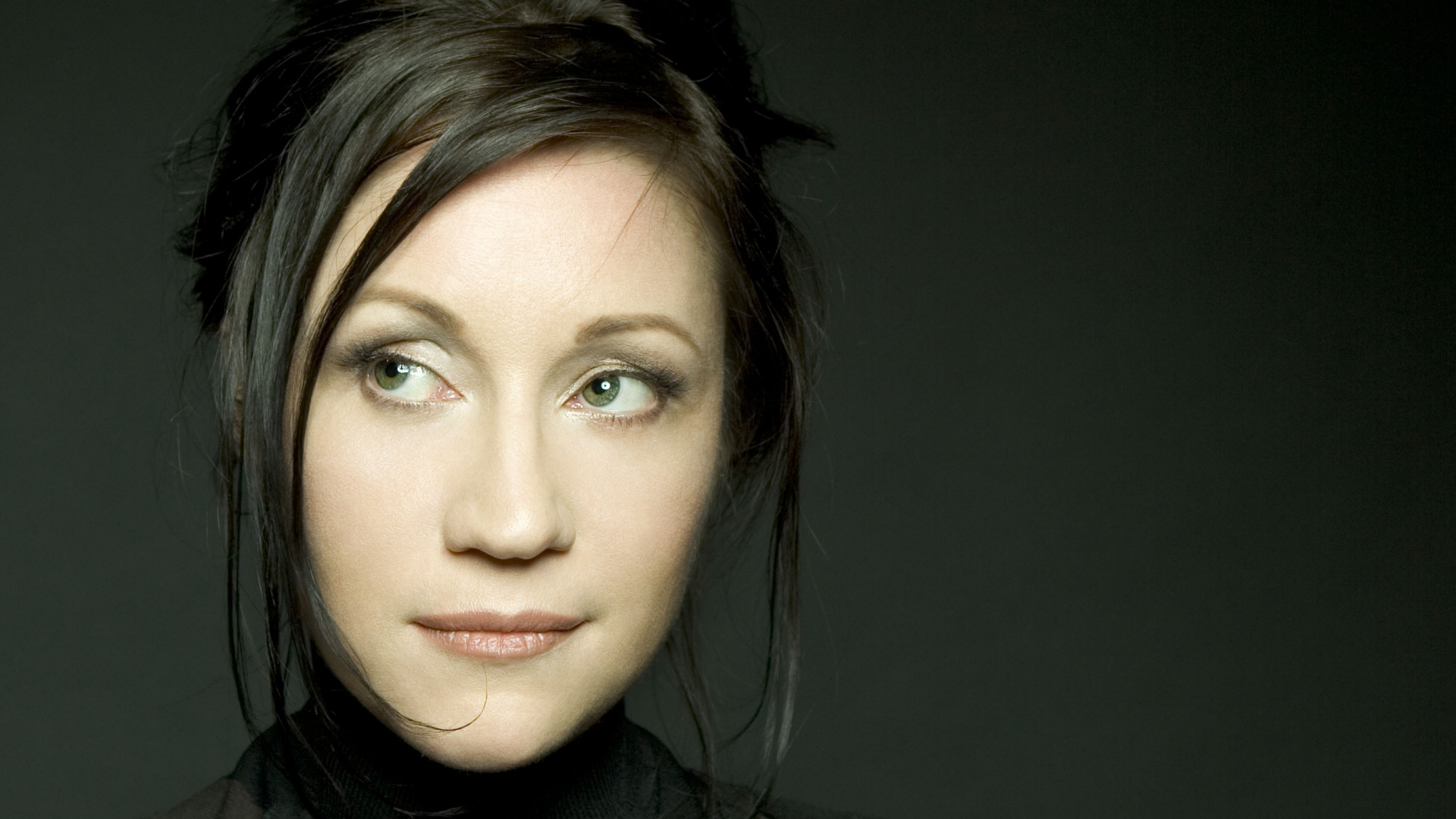 Die besten Holly Cole-Hintergründe für den Telefonbildschirm