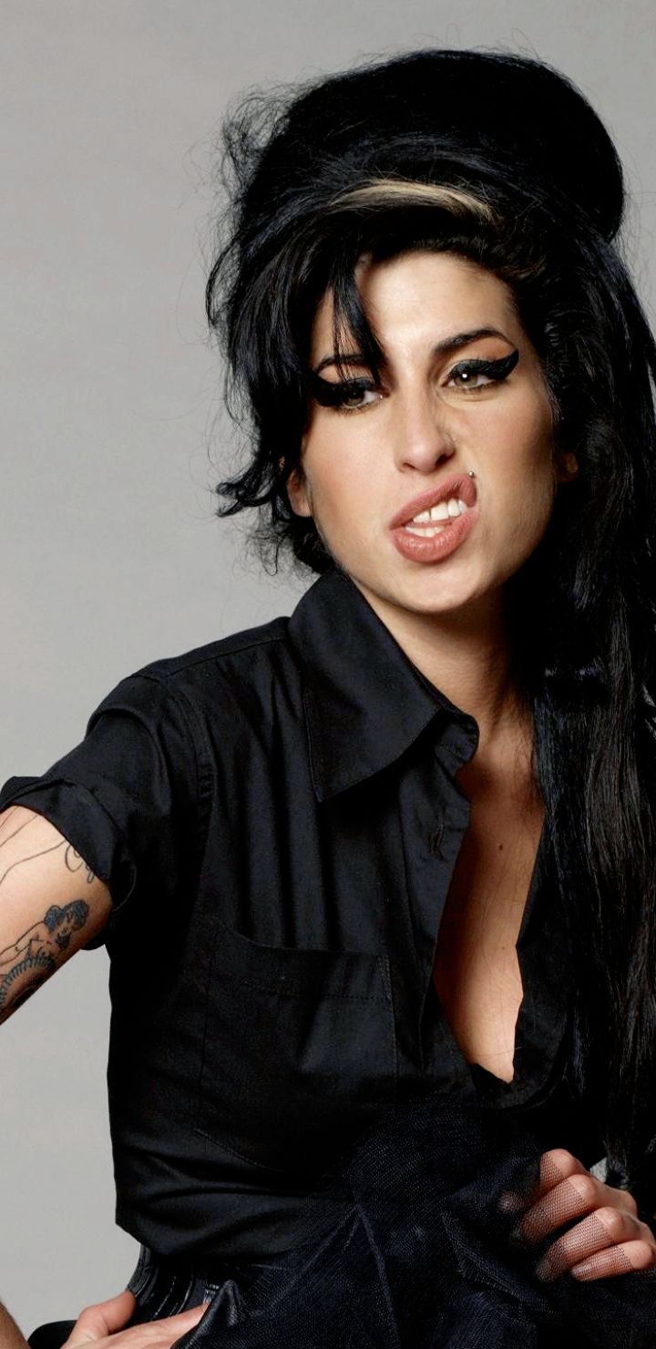 Download mobile wallpaper Music, Singer, Amy Winehouse for free.