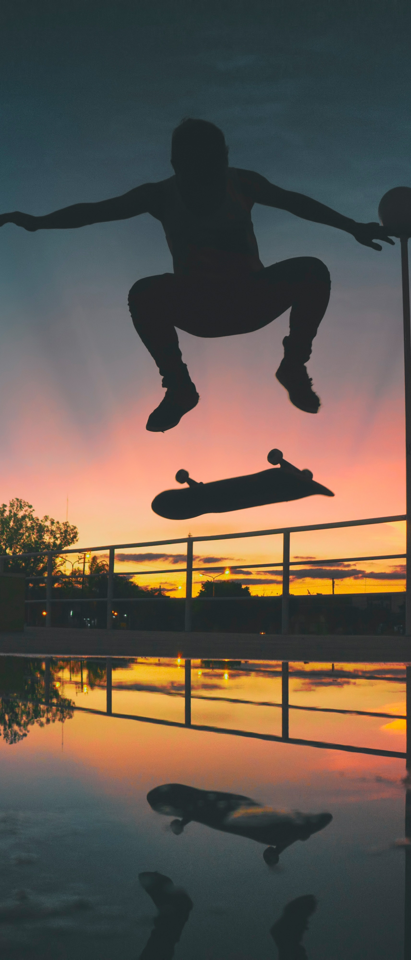 Download mobile wallpaper Sports, Sunset, Night, Skateboard, Skateboarding for free.