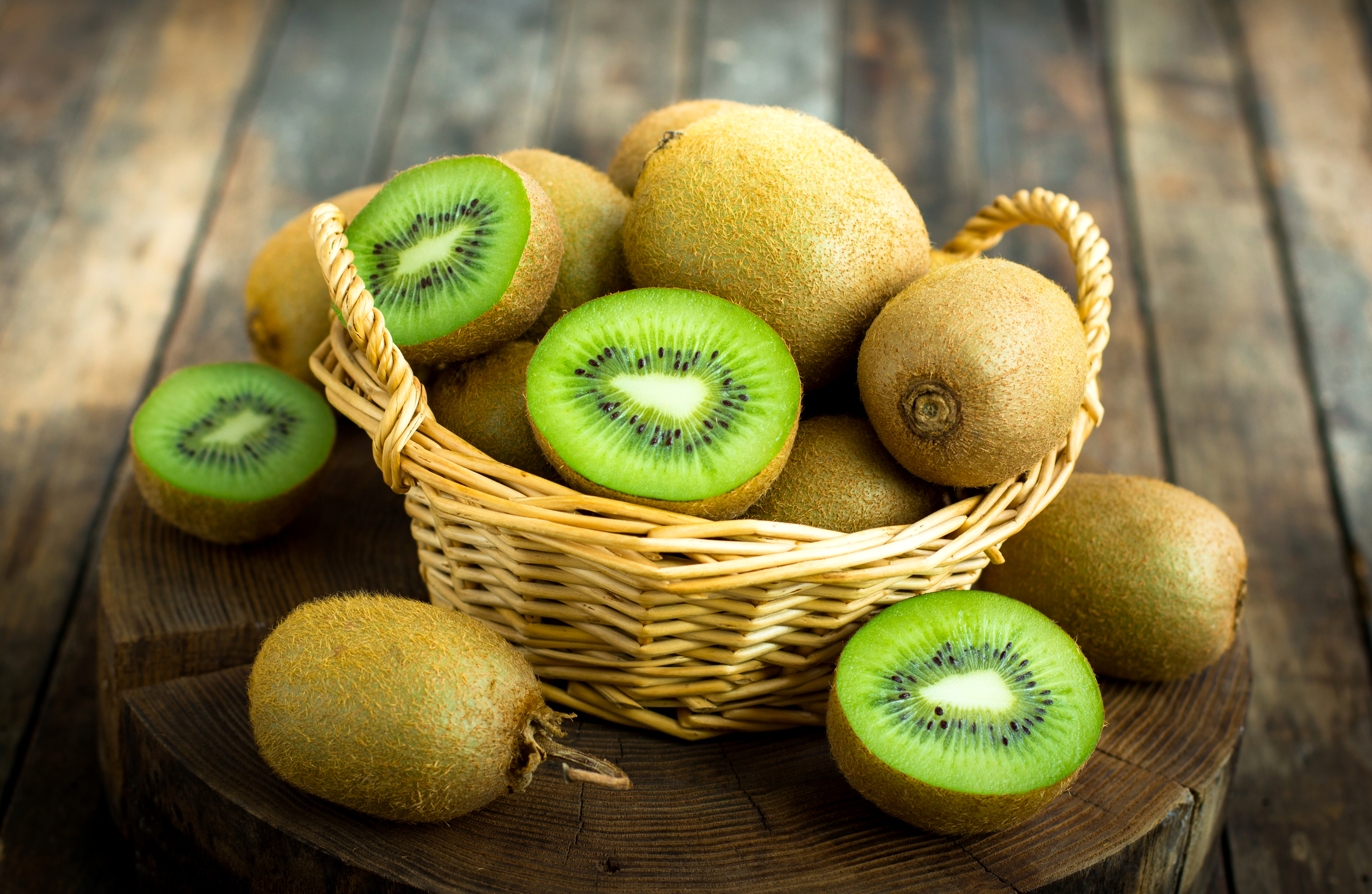 Download mobile wallpaper Fruits, Food, Kiwi, Fruit, Basket for free.