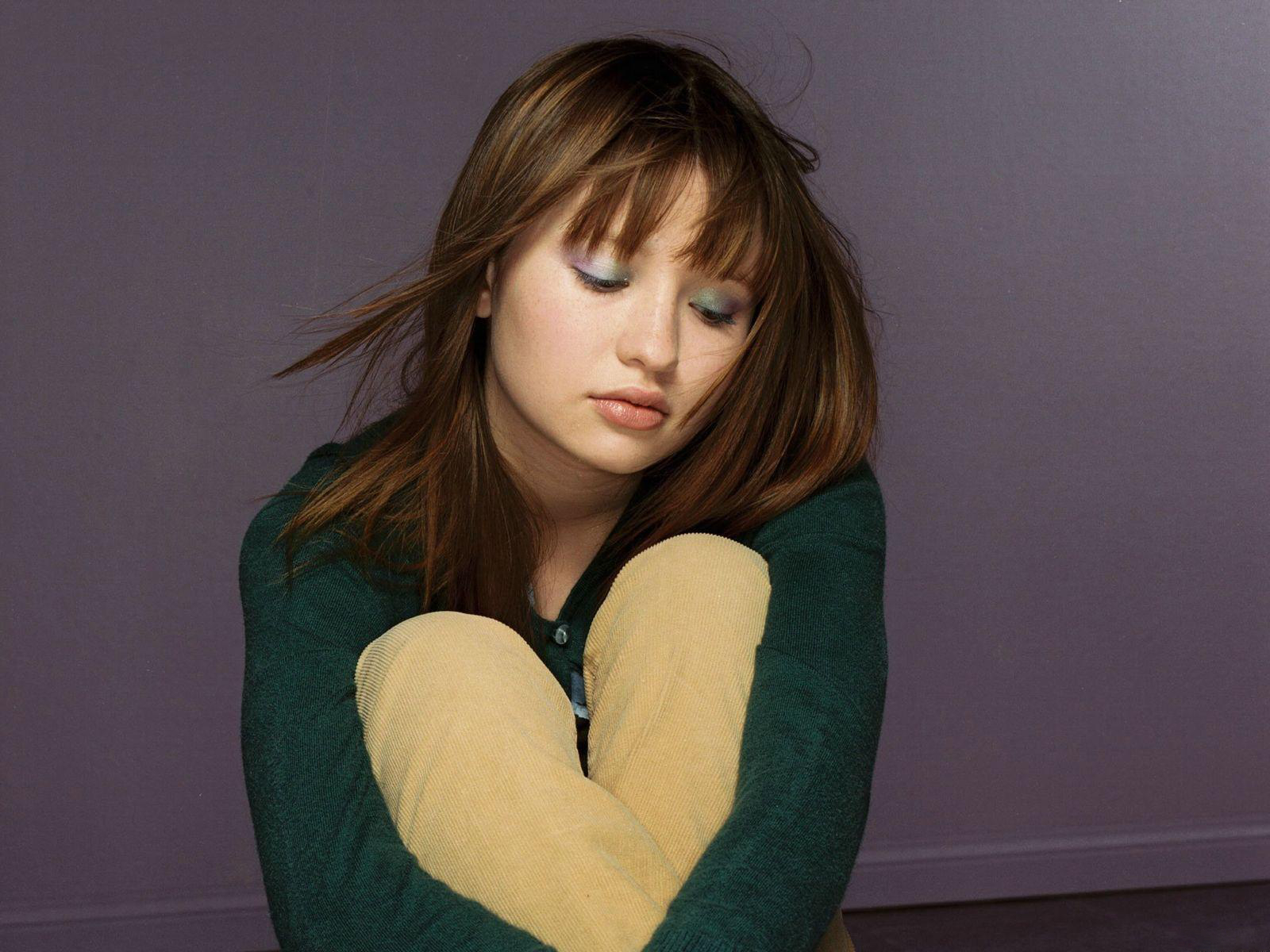 celebrity, emily browning