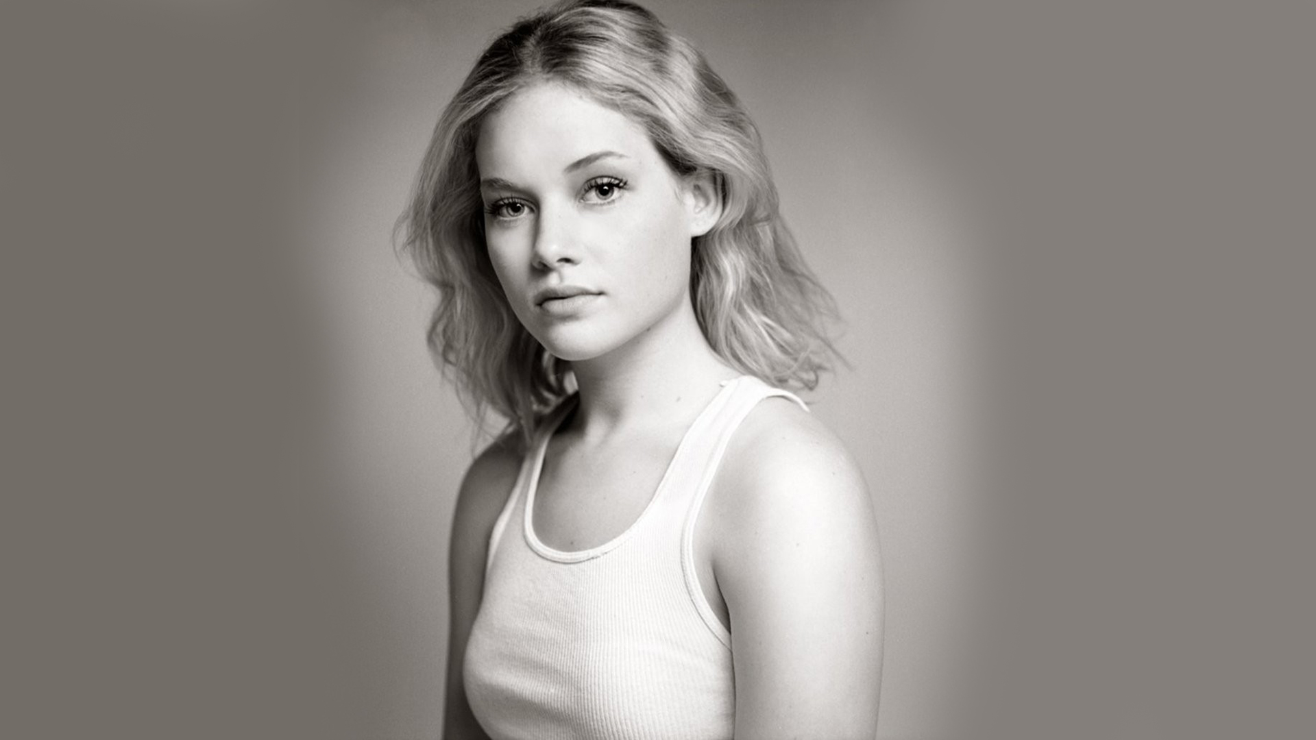 945796 descargar fondo de pantalla celebridades, jane levy, actriz, blanco y negro, rubia: protectores de pantalla e imágenes gratis