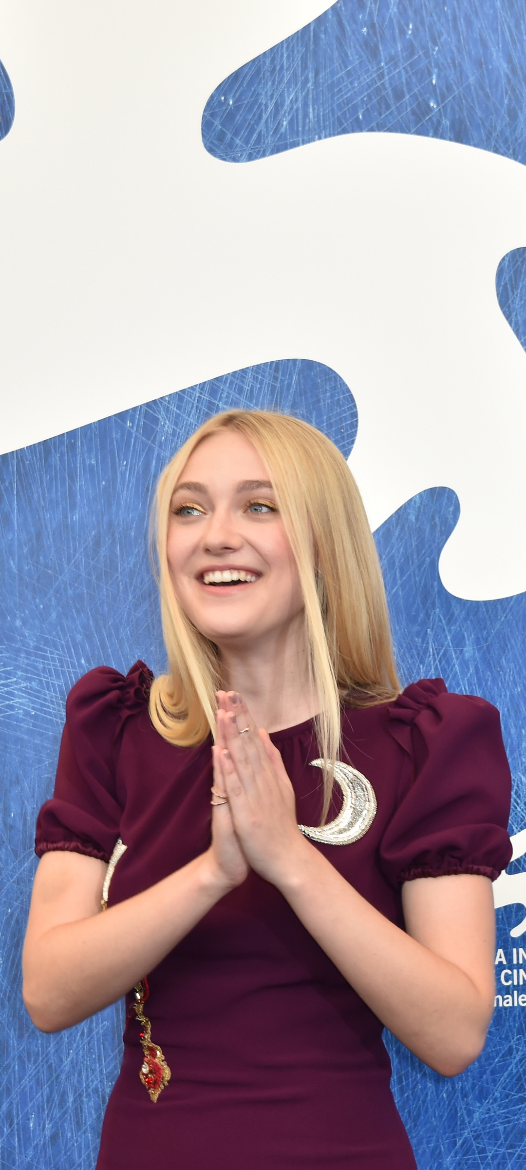 Handy-Wallpaper Berühmtheiten, Dakota Fanning kostenlos herunterladen.