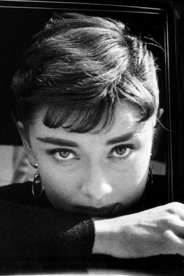 Descarga gratuita de fondo de pantalla para móvil de Celebridades, Audrey Hepburn.