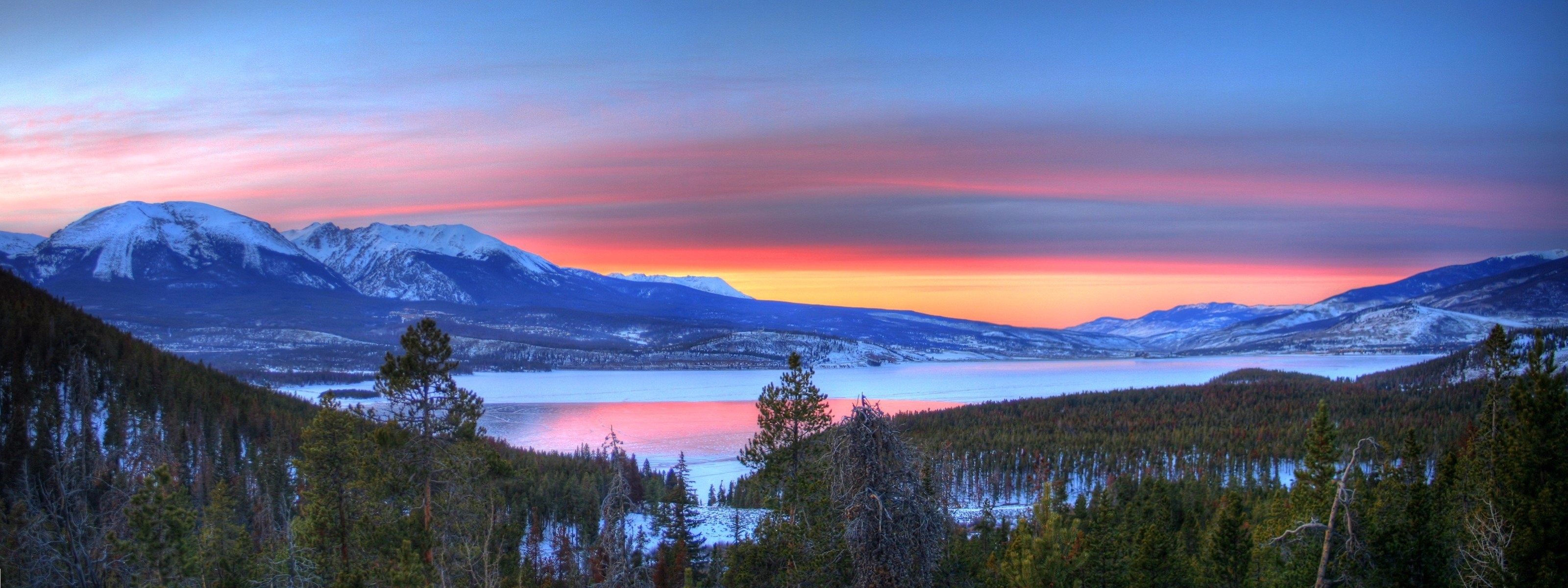 Скачать картинку Зима, Закат, Снег, Гора, Озеро, Hdr, Ландшафт, Земля/природа в телефон бесплатно.