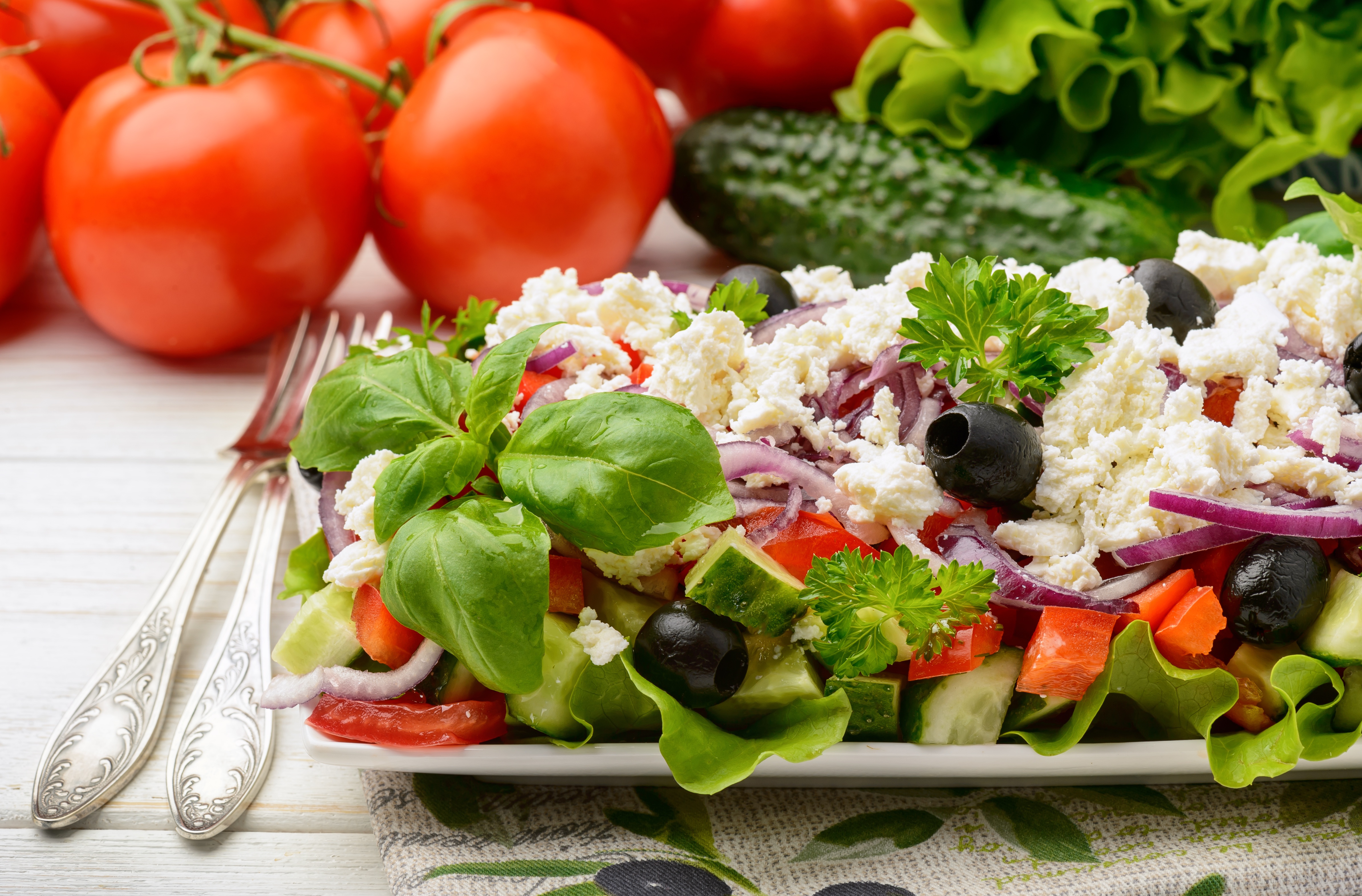 Handy-Wallpaper Salat, Tomate, Nahrungsmittel kostenlos herunterladen.