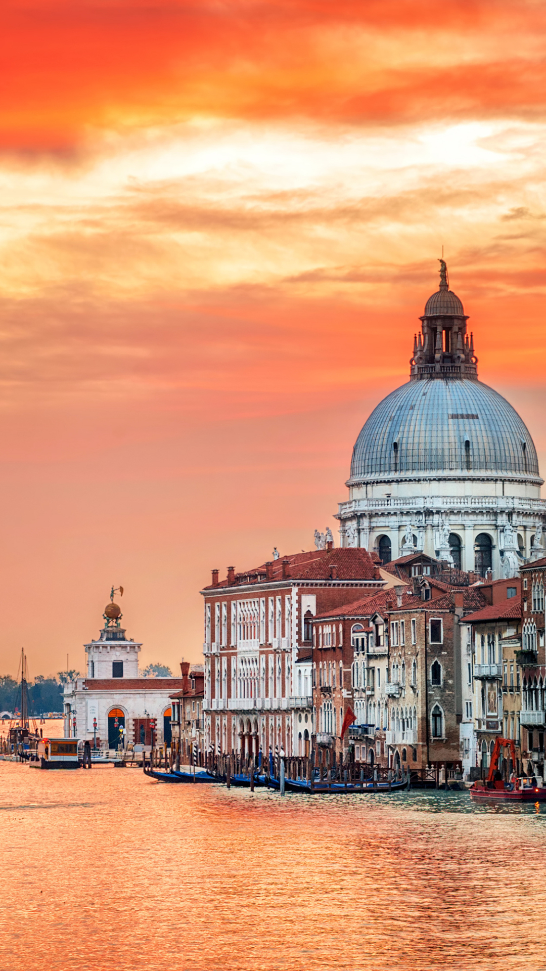 Download mobile wallpaper Cities, Sunset, Italy, Venice, City, Building, Dome, Grand Canal, Man Made for free.