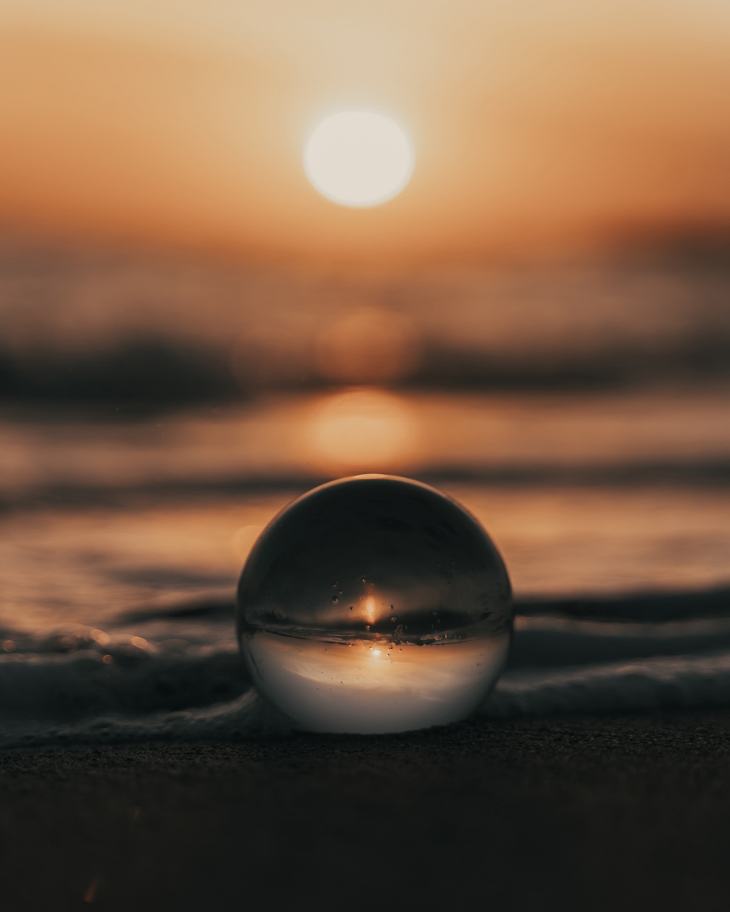 60797 descargar imagen puesta del sol, mar, playa, miscelánea, misceláneo, bola, pelota, bola de cristal: fondos de pantalla y protectores de pantalla gratis