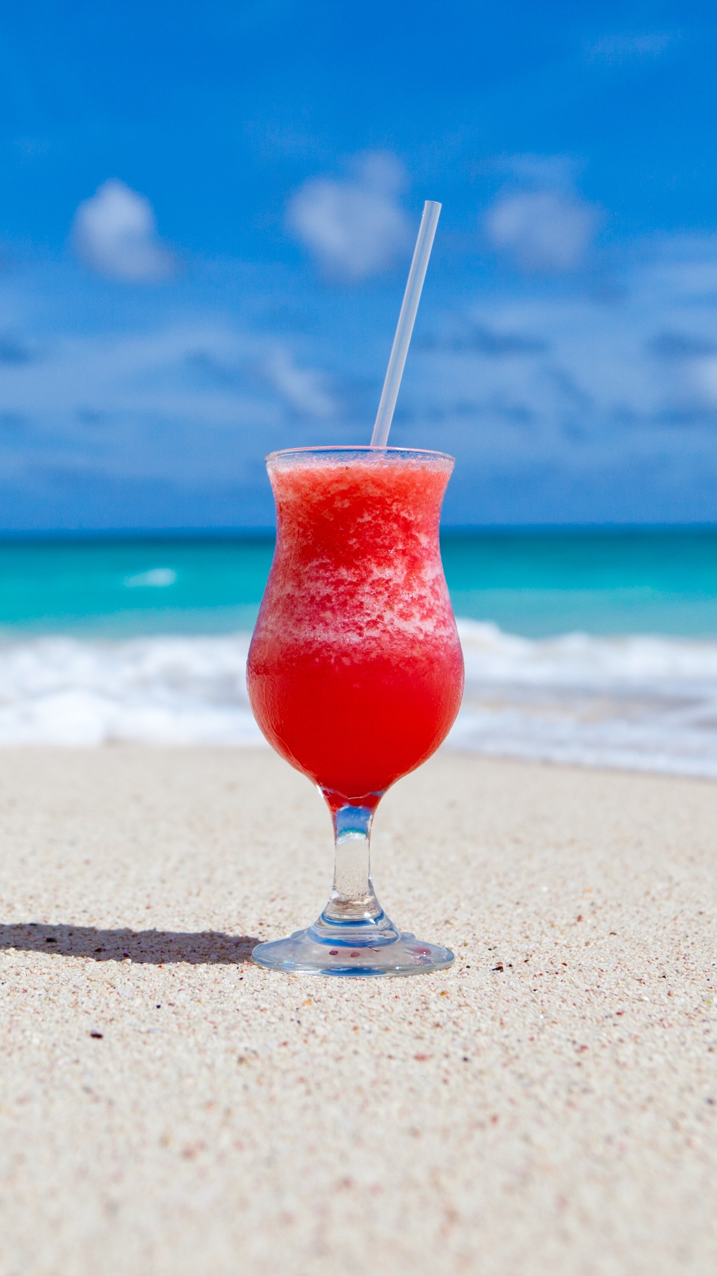 Download mobile wallpaper Food, Beach, Sand, Glass, Drink, Cocktail for free.