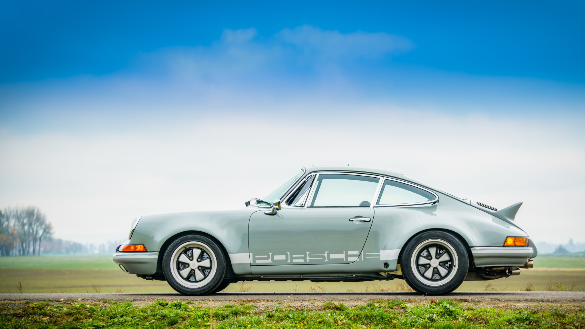 Download mobile wallpaper Porsche, Car, Old Car, Vehicles, Porsche 911 Carrera, Silver Car, Coupé for free.