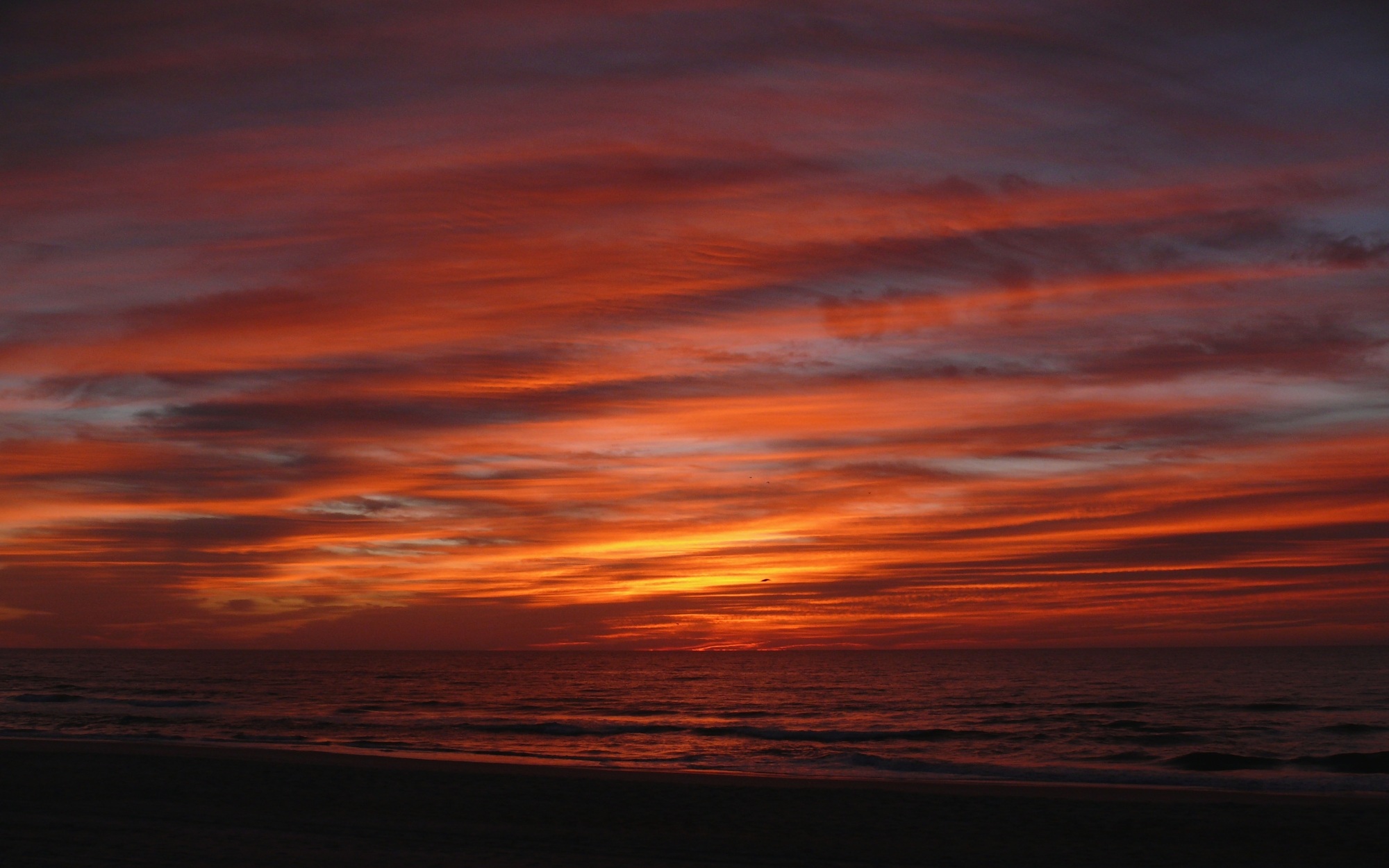 Free download wallpaper Nature, Sky, Sea, Ocean, Sunrise, Earth, Cloud, Orange (Color), Seascape on your PC desktop