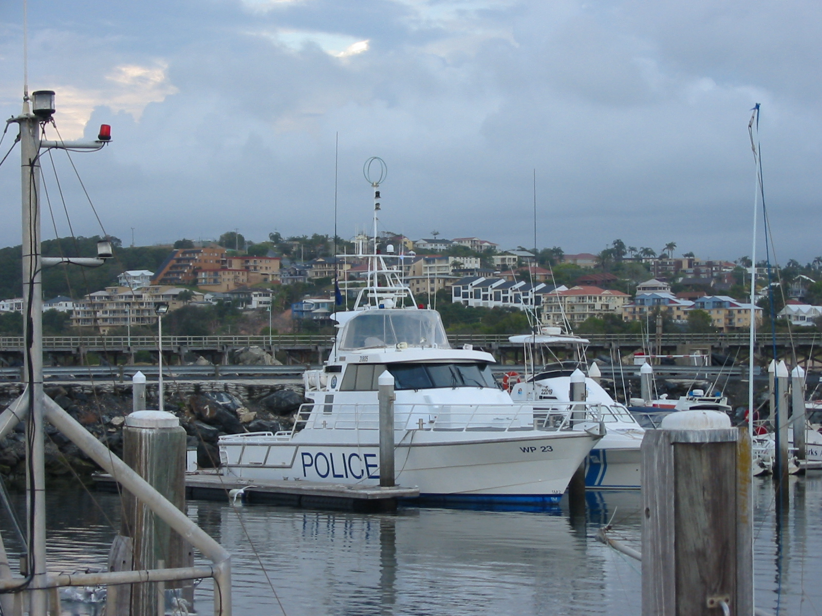 Free download wallpaper Police, Vehicles, Police Boat on your PC desktop
