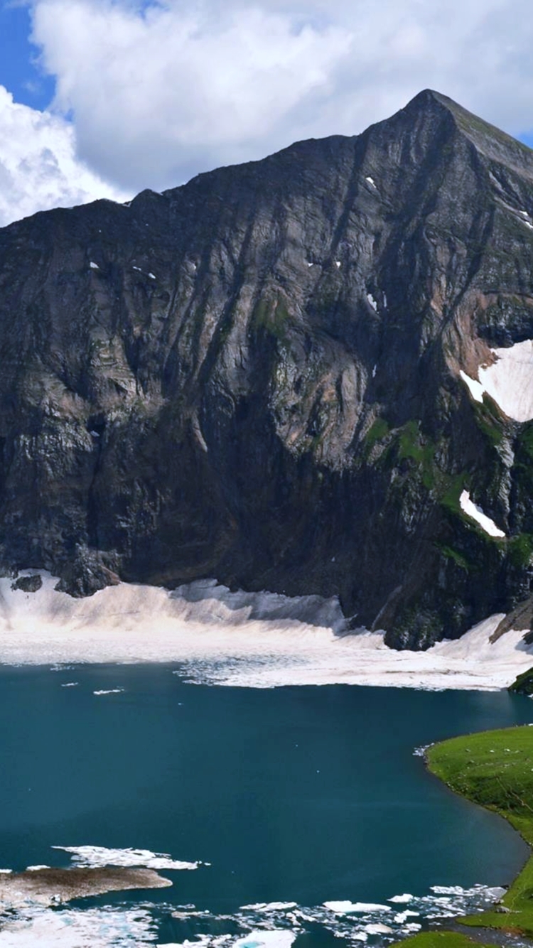 Download mobile wallpaper Landscape, Nature, Lakes, Mountain, Lake, Earth, Pakistan for free.
