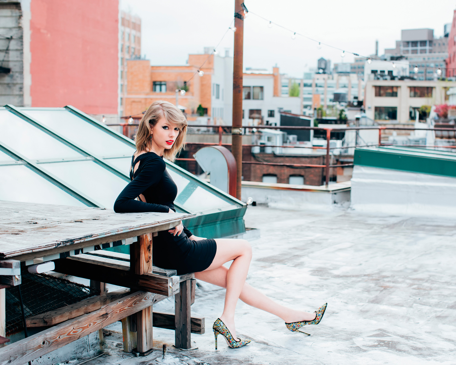 Download mobile wallpaper Music, Singer, Taylor Swift for free.