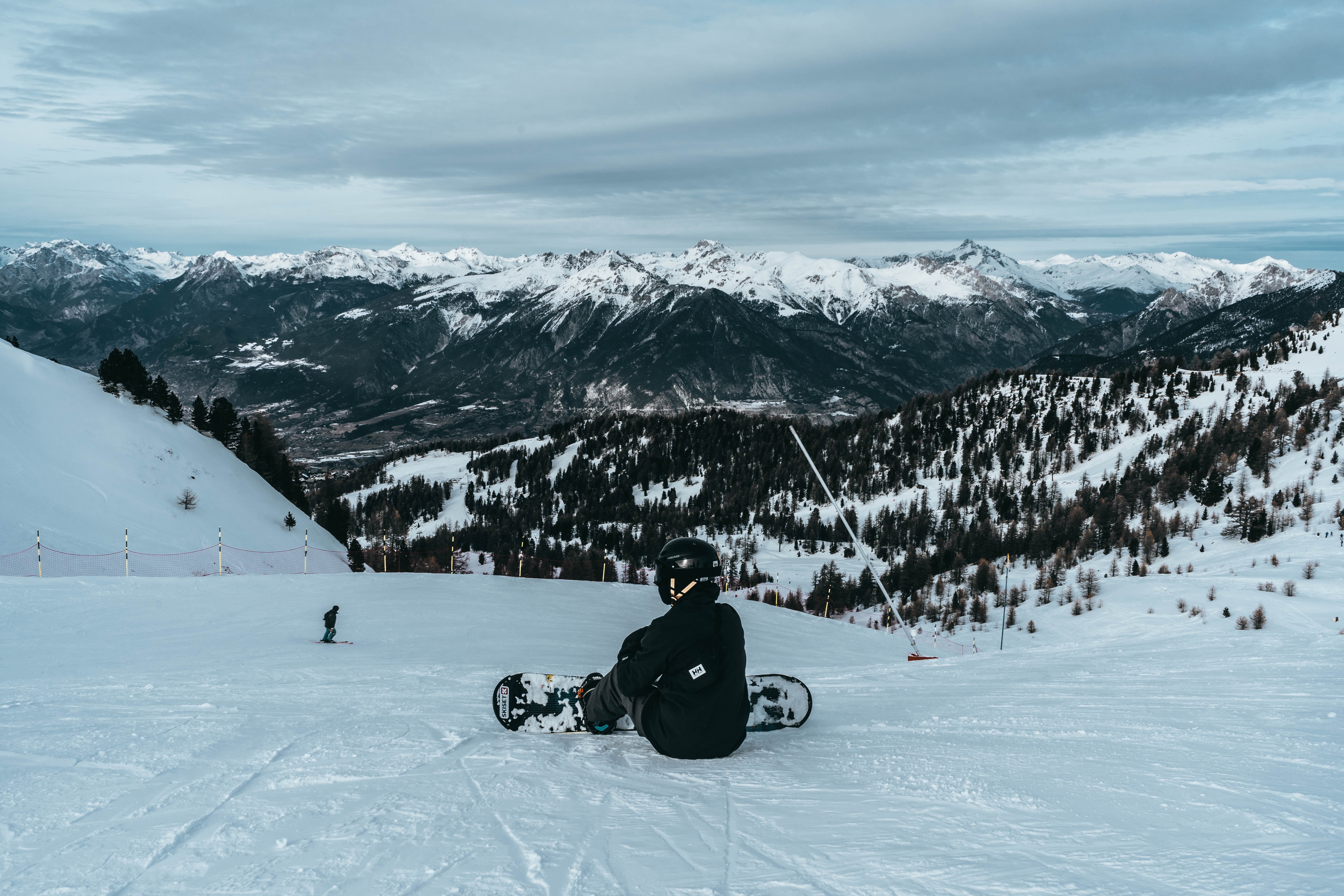 152617 télécharger le fond d'écran snowboard, sport, hiver, montagnes, neige, planche à neige, snowboarder - économiseurs d'écran et images gratuitement