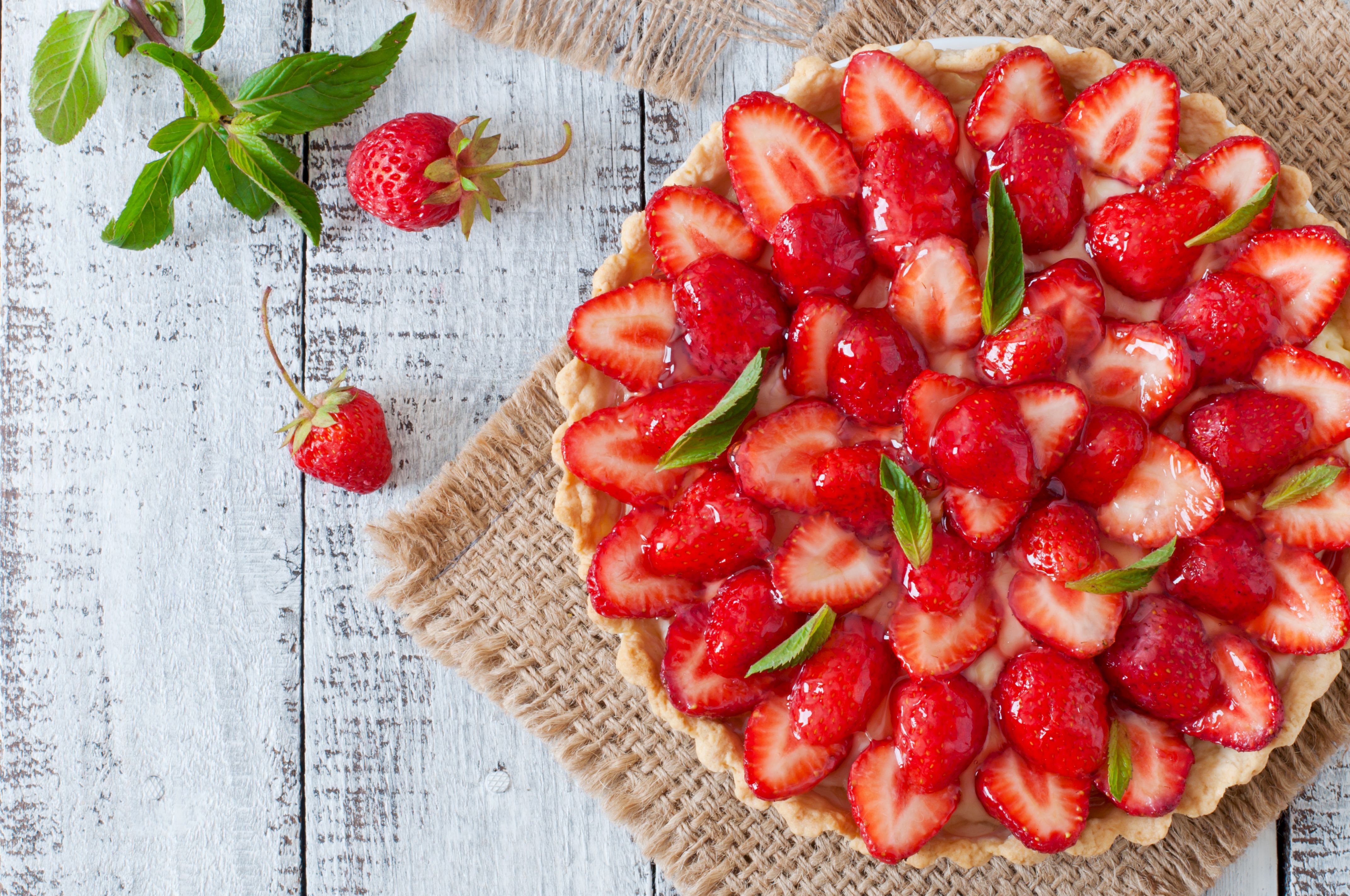 Download mobile wallpaper Food, Strawberry, Dessert, Berry, Pie for free.
