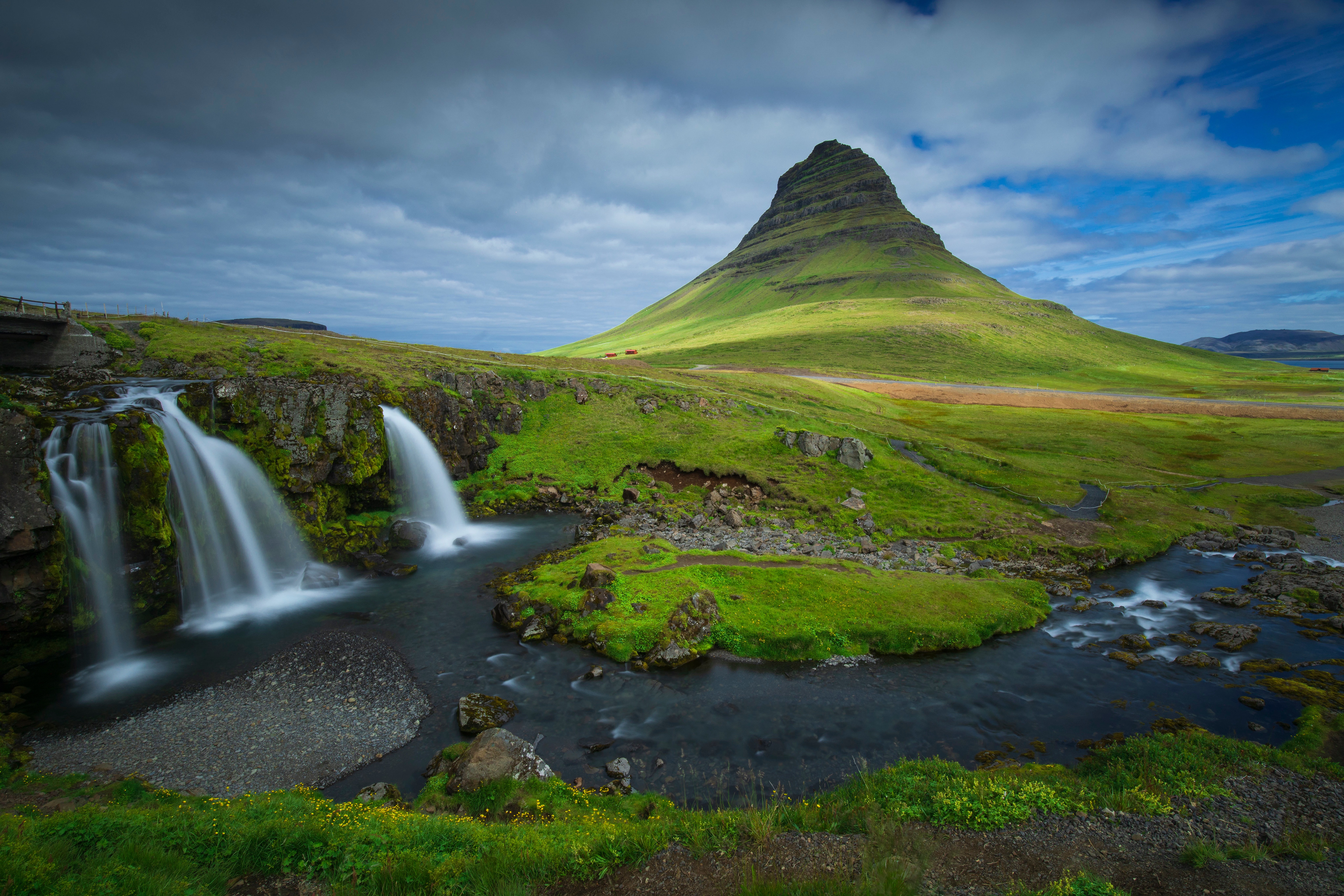 1004867 baixar papel de parede terra/natureza, kirkjufell, islândia, kirkjufoss, montanha, natureza - protetores de tela e imagens gratuitamente