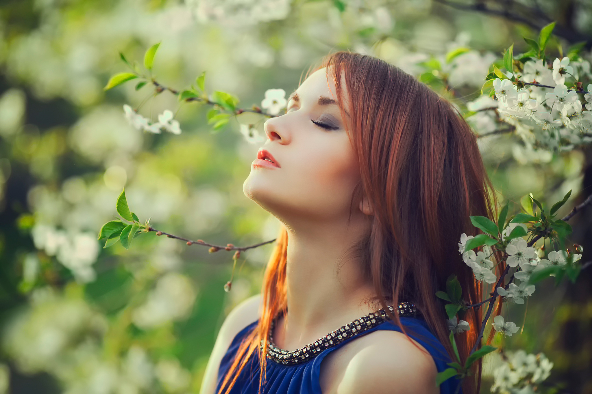 Download mobile wallpaper Redhead, Spring, Mood, Sunny, Model, Women, White Flower, Blossom, Outdoor for free.