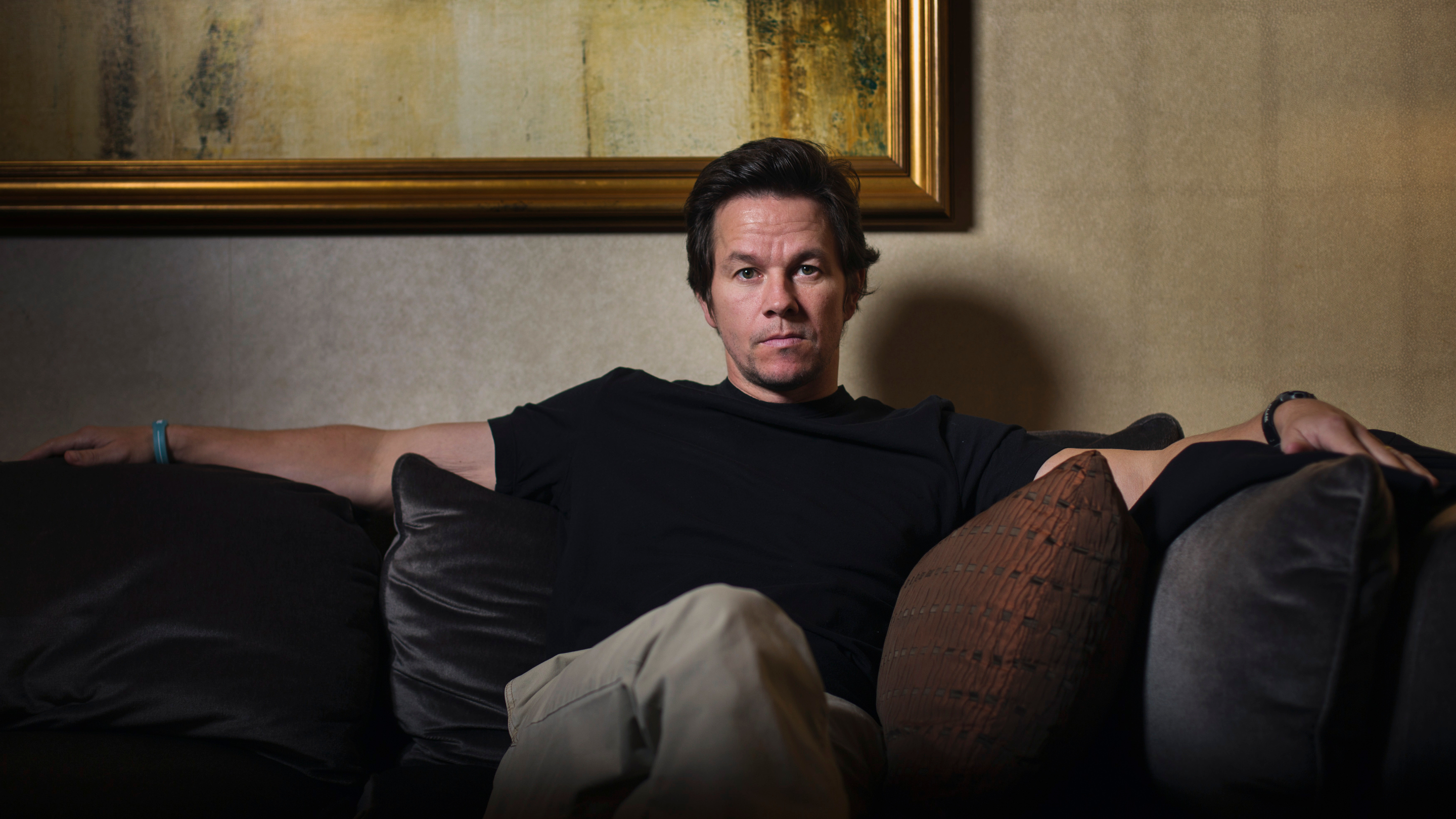 Download mobile wallpaper American, Celebrity, Actor, Mark Wahlberg for free.