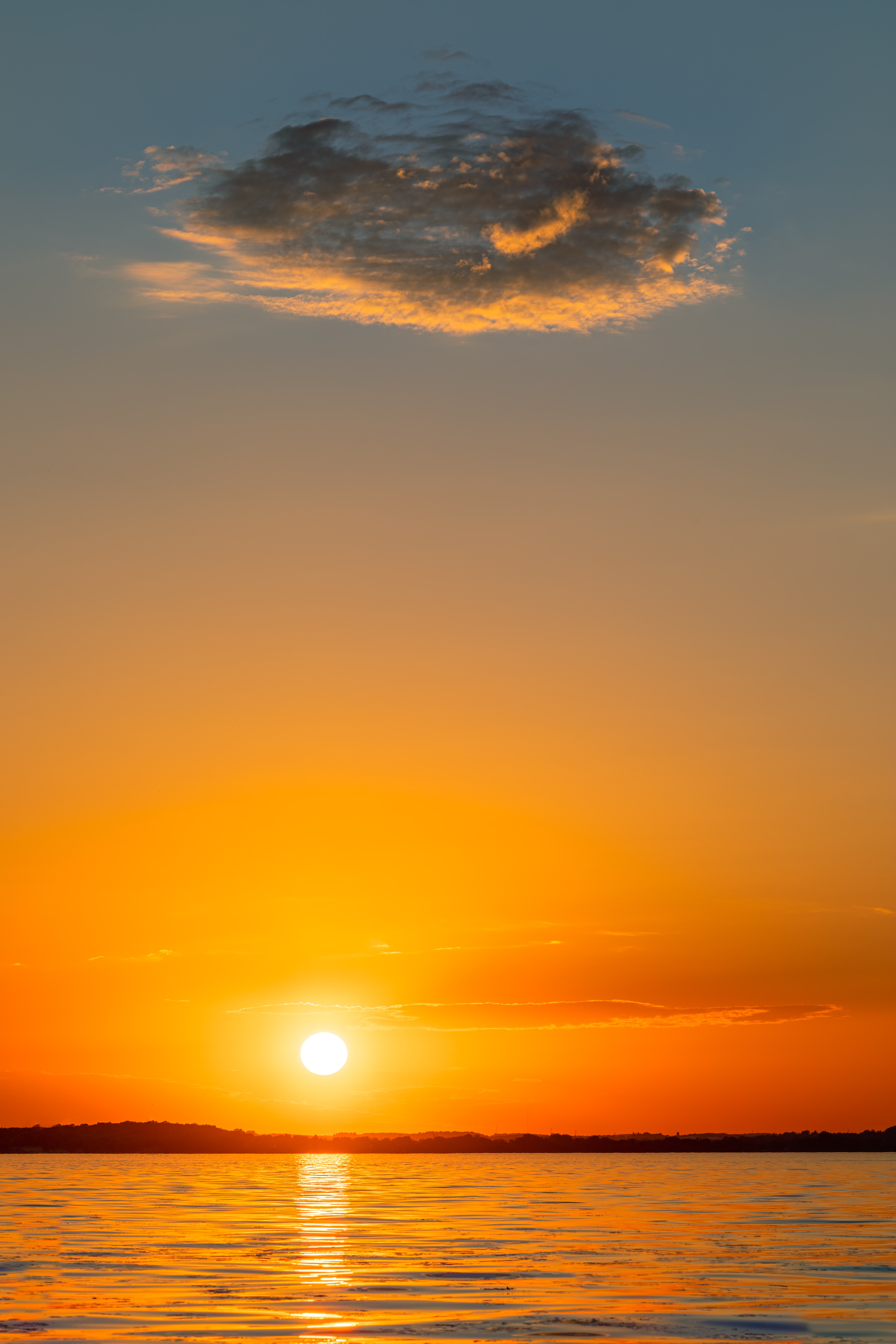Free download wallpaper Sunset, Sea, Sun, Horizon, Nature, Waves on your PC desktop