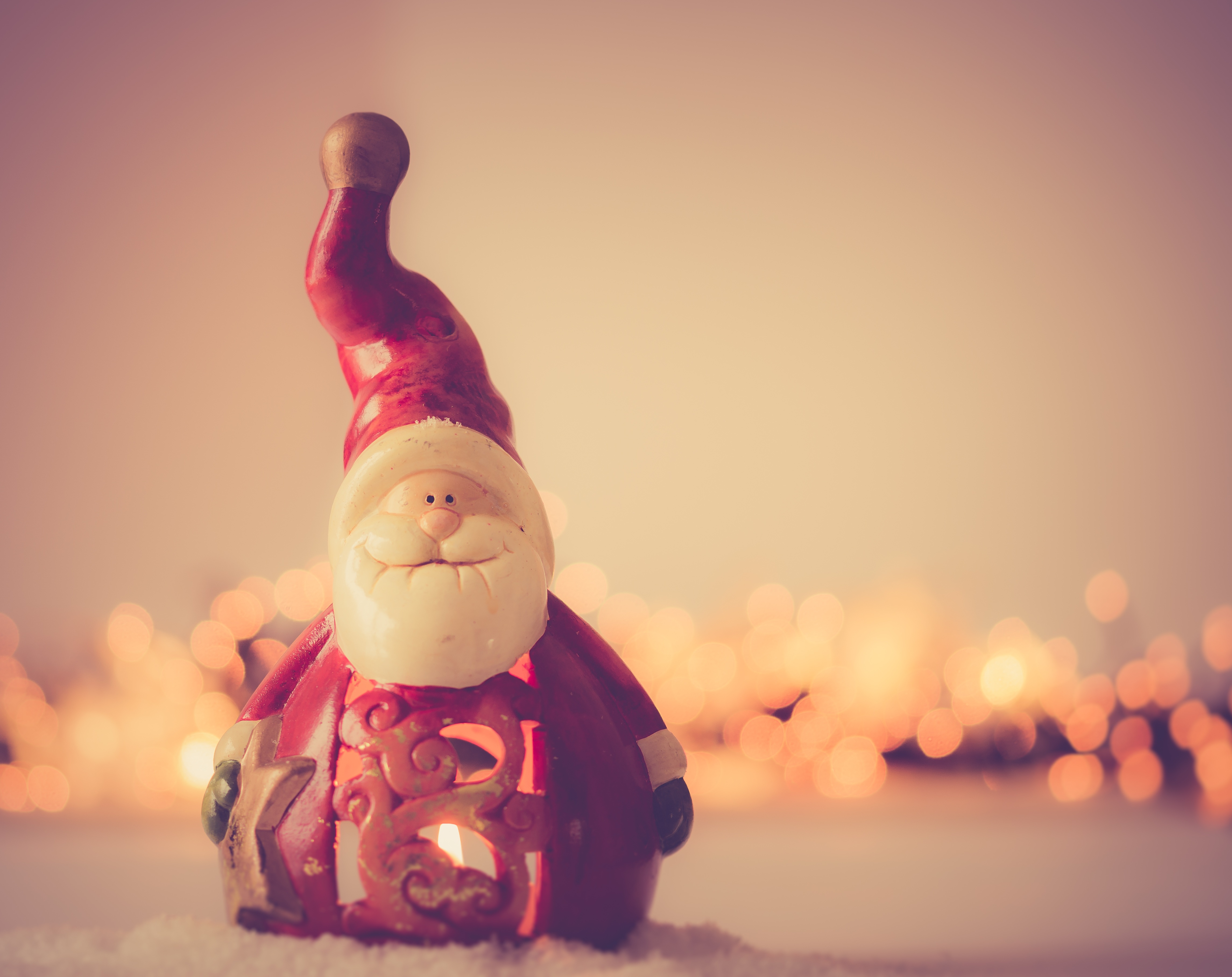 Скачать картинку Санта Клаус, Праздники, Рождество, Дед Мороз, Новый Год в телефон бесплатно.