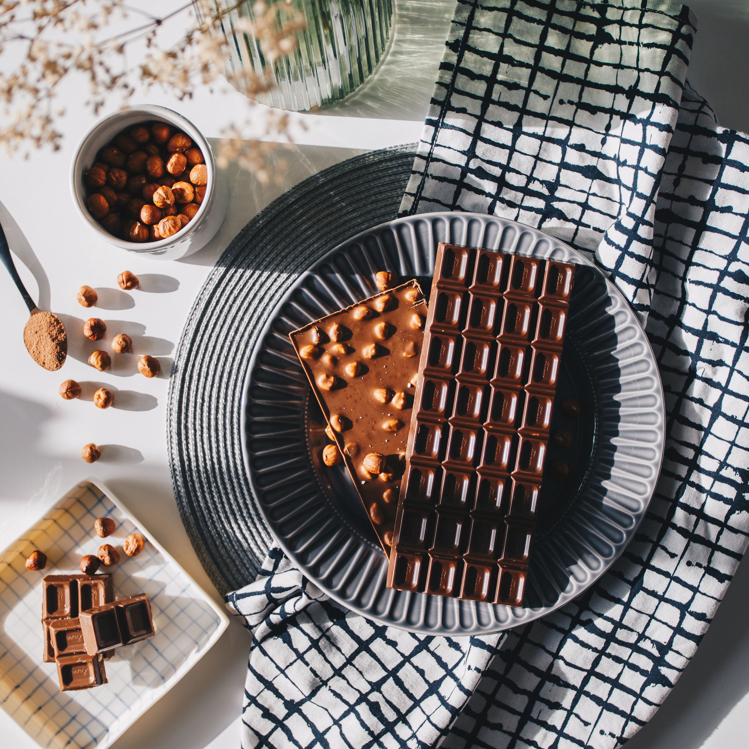 chocolate, food, desert, nuts, plate HD wallpaper