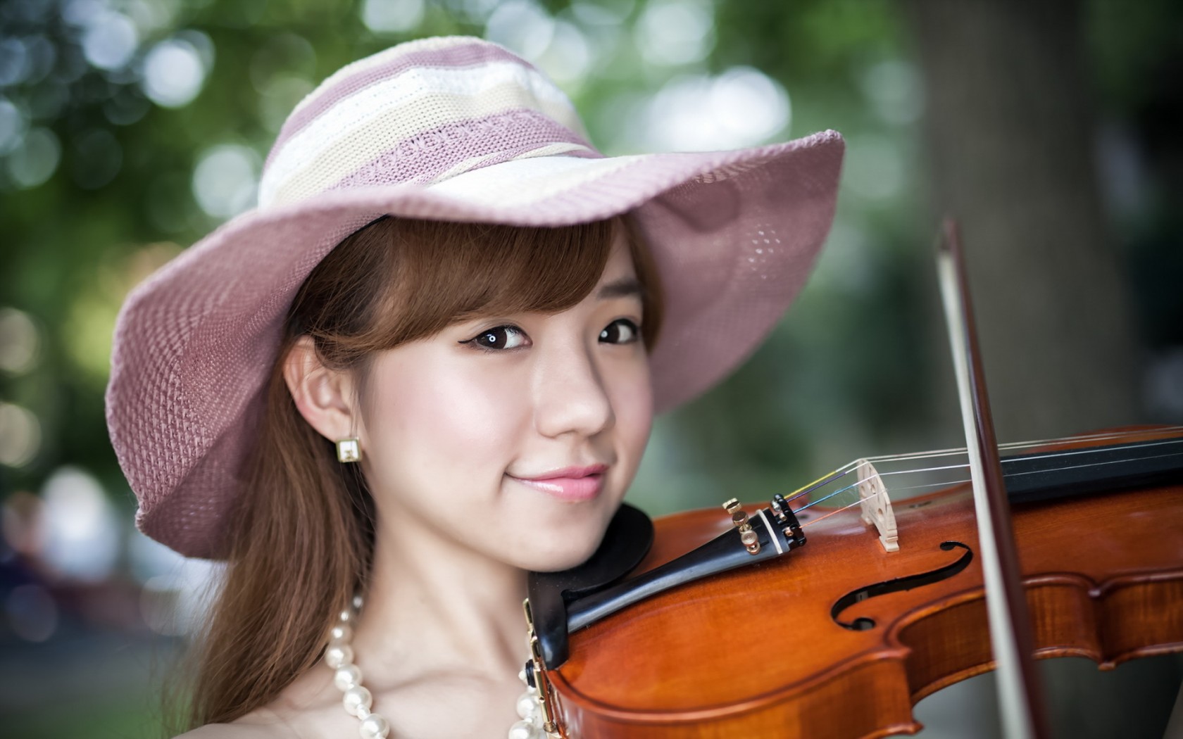 Free download wallpaper Hat, Women, Violin, Asian on your PC desktop