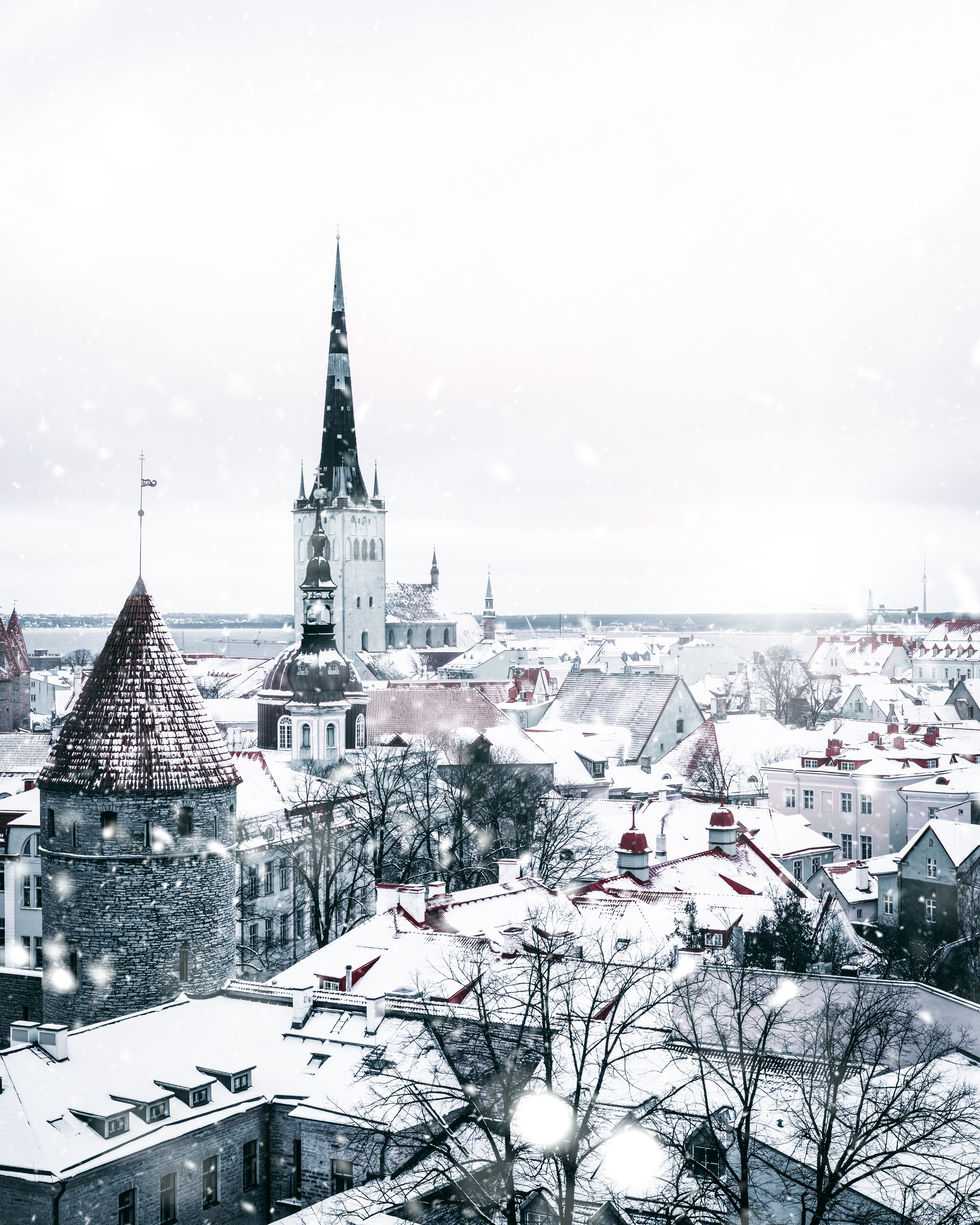 Free download wallpaper Cities, Winter, Snowfall, City, Architecture on your PC desktop