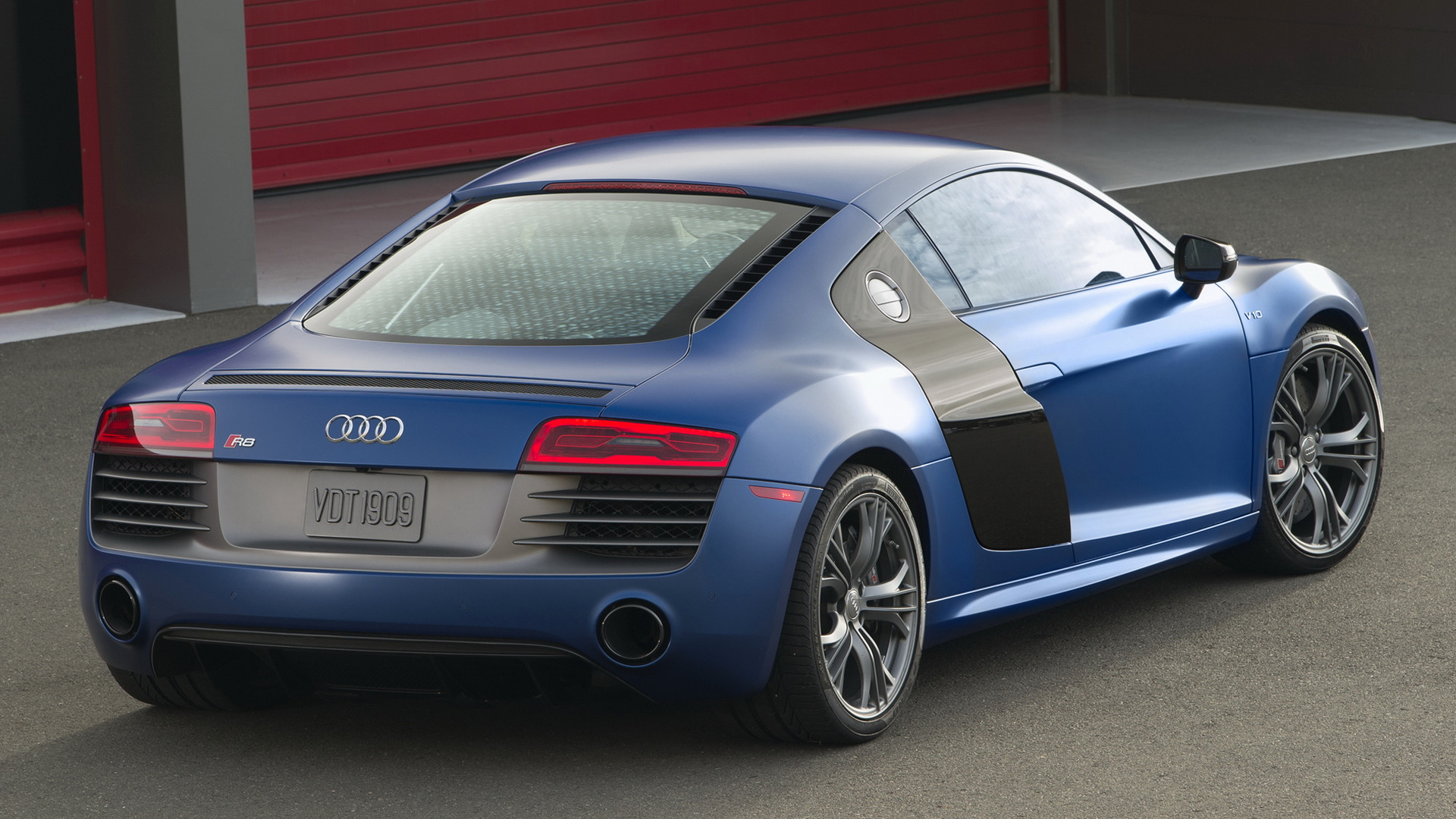 Download mobile wallpaper Audi, Car, Vehicles, Coupé, Audi R8 V10 Coupe Plus for free.