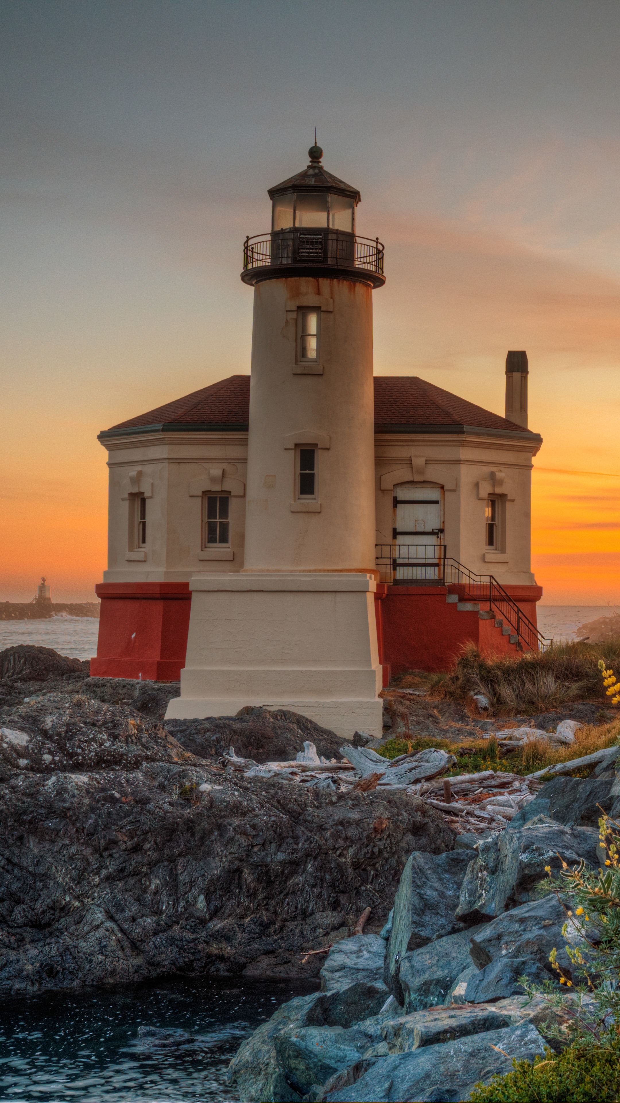 無料モバイル壁紙灯台, オレゴン, アメリカ合衆国, マンメイドをダウンロードします。