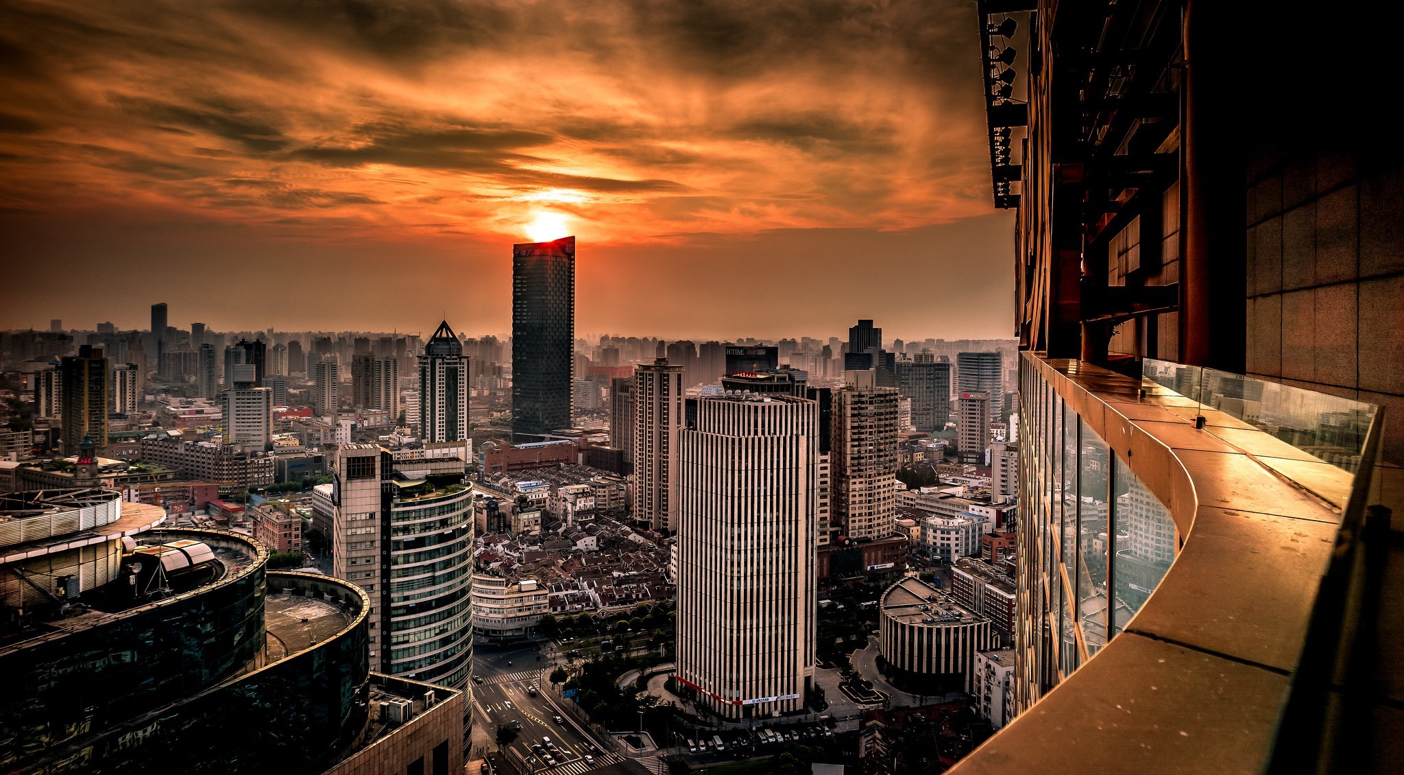 Скачать обои бесплатно Сумерки, Китай, Шанхай, Сделано Человеком, Закат Солнца картинка на рабочий стол ПК