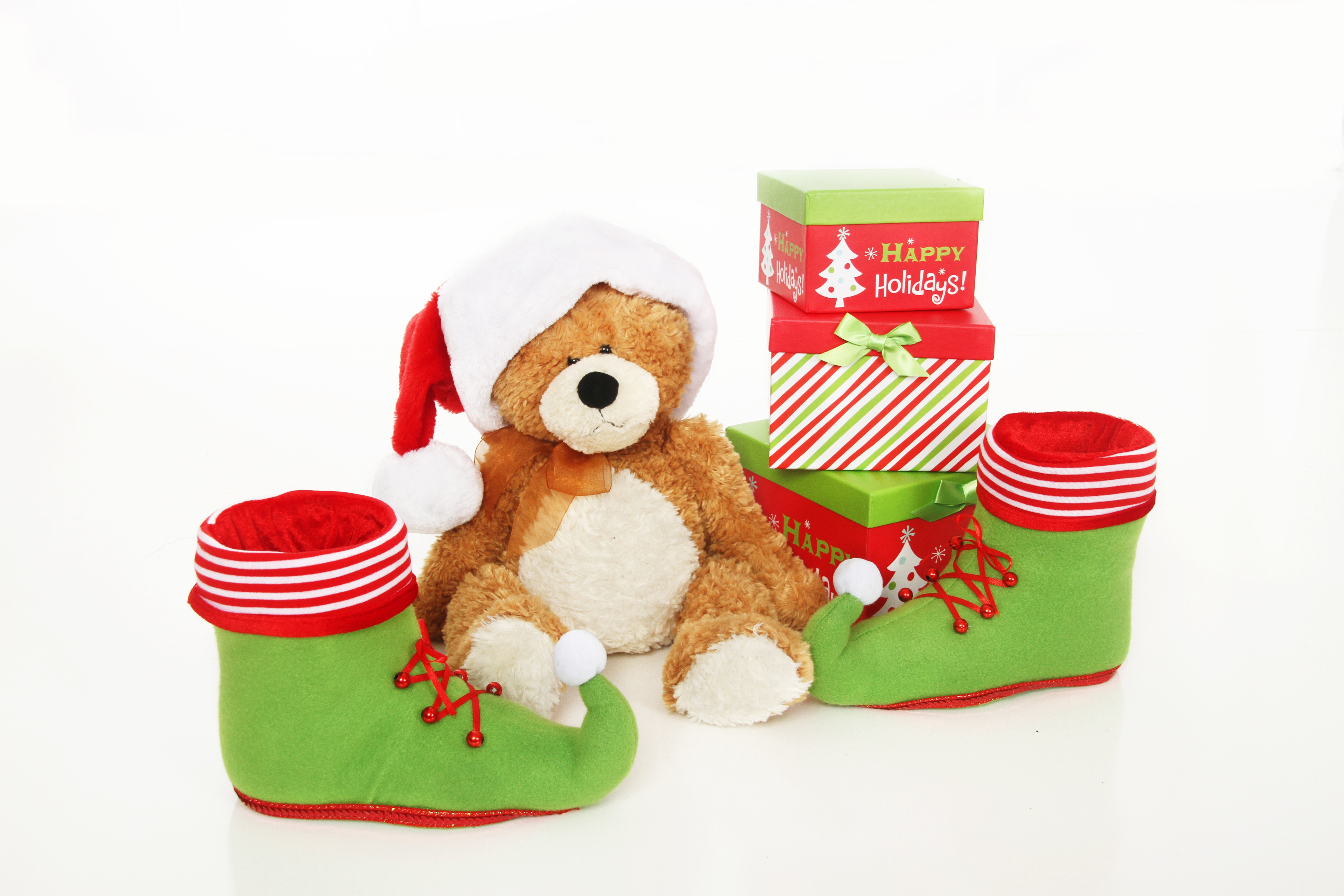 Laden Sie das Feiertage, Weihnachten, Teddybär, Geschenk, Schuh, Weihnachtsmütze-Bild kostenlos auf Ihren PC-Desktop herunter