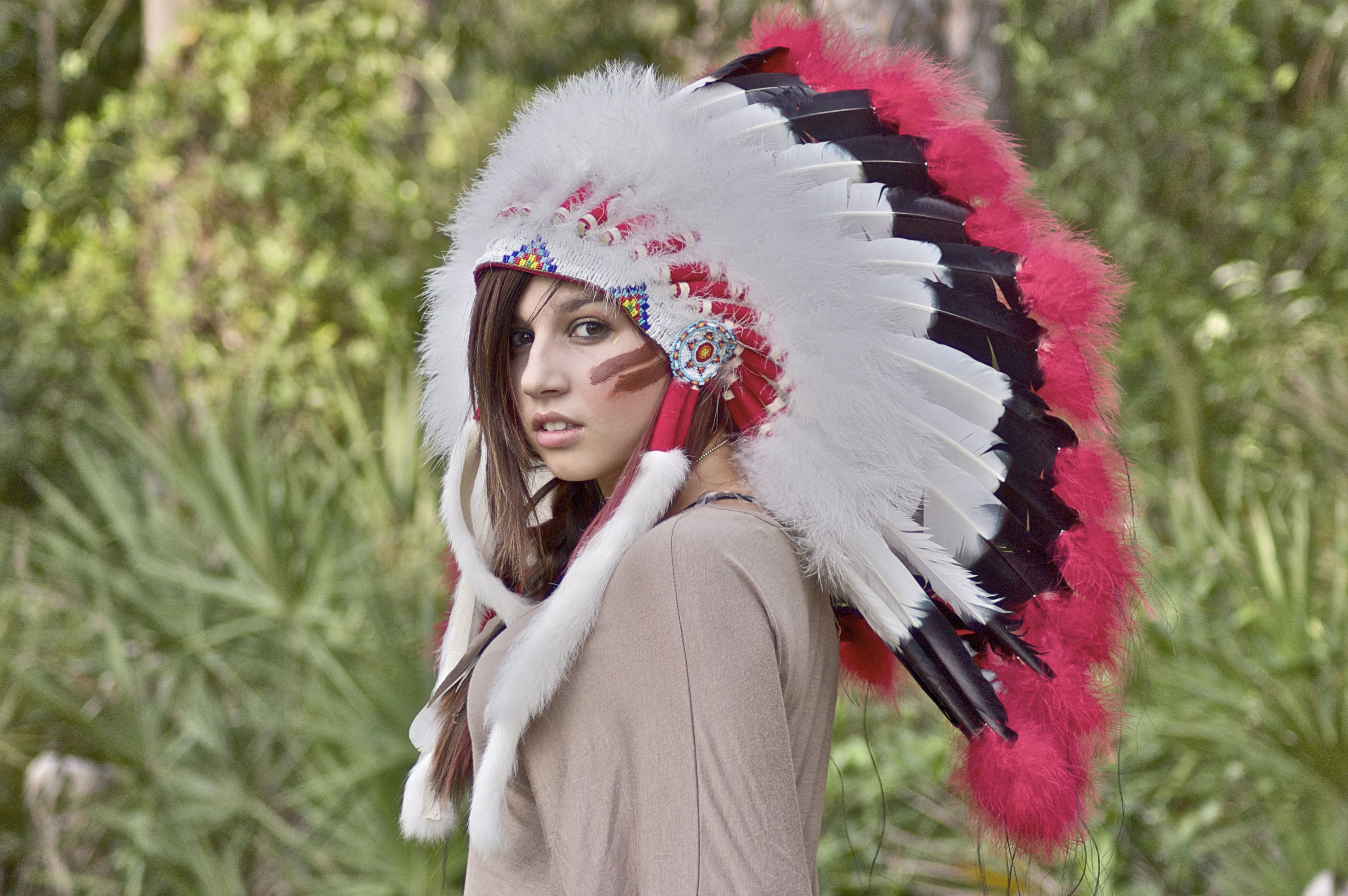 Téléchargez des papiers peints mobile Femmes, Amérindiens gratuitement.