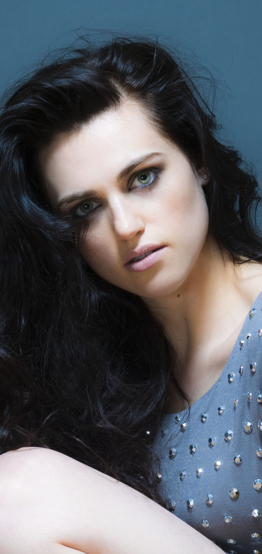 Download mobile wallpaper Celebrity, Black Hair, Long Hair, Actress, Katie Mcgrath for free.